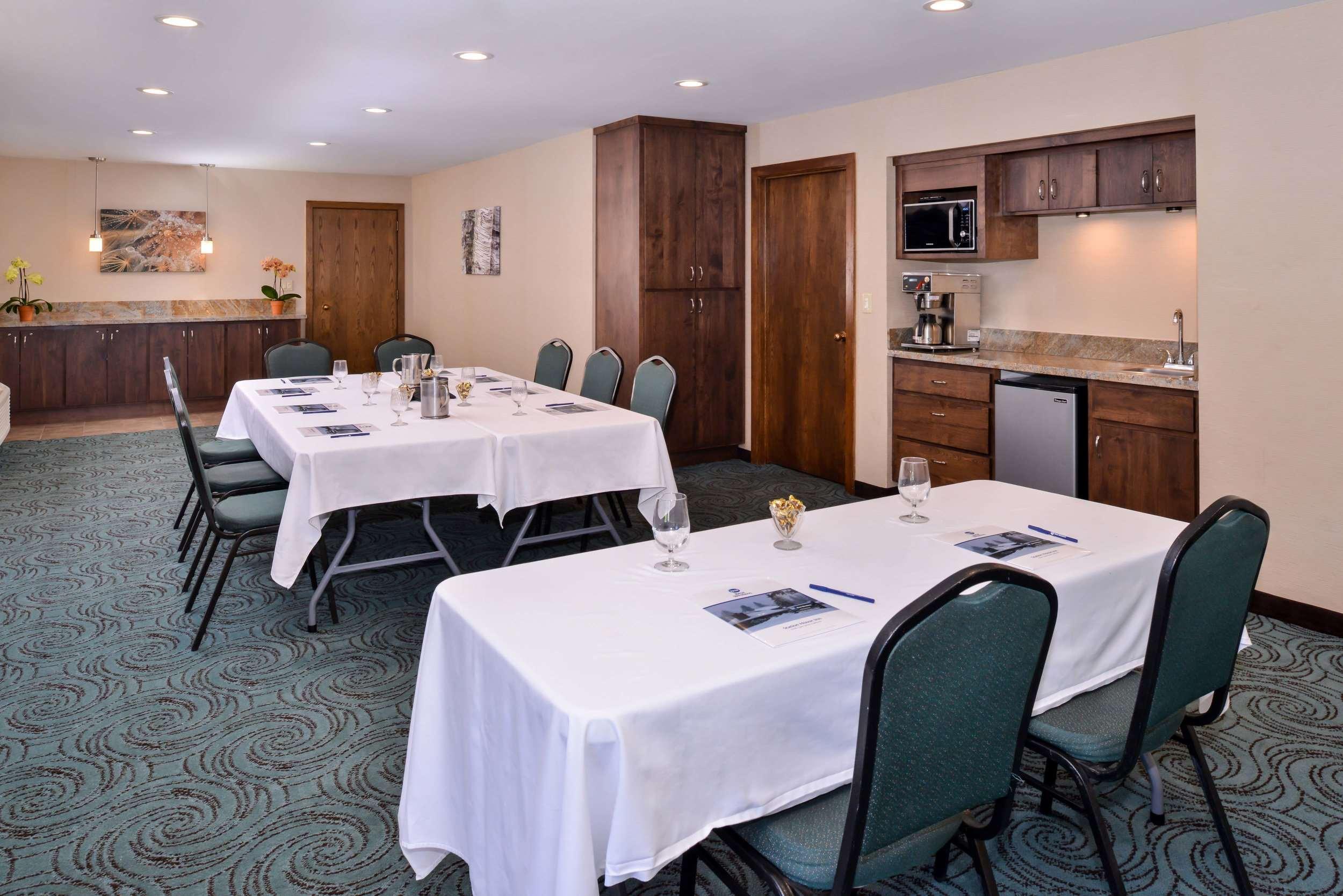 Station House Inn South Lake Tahoe by null