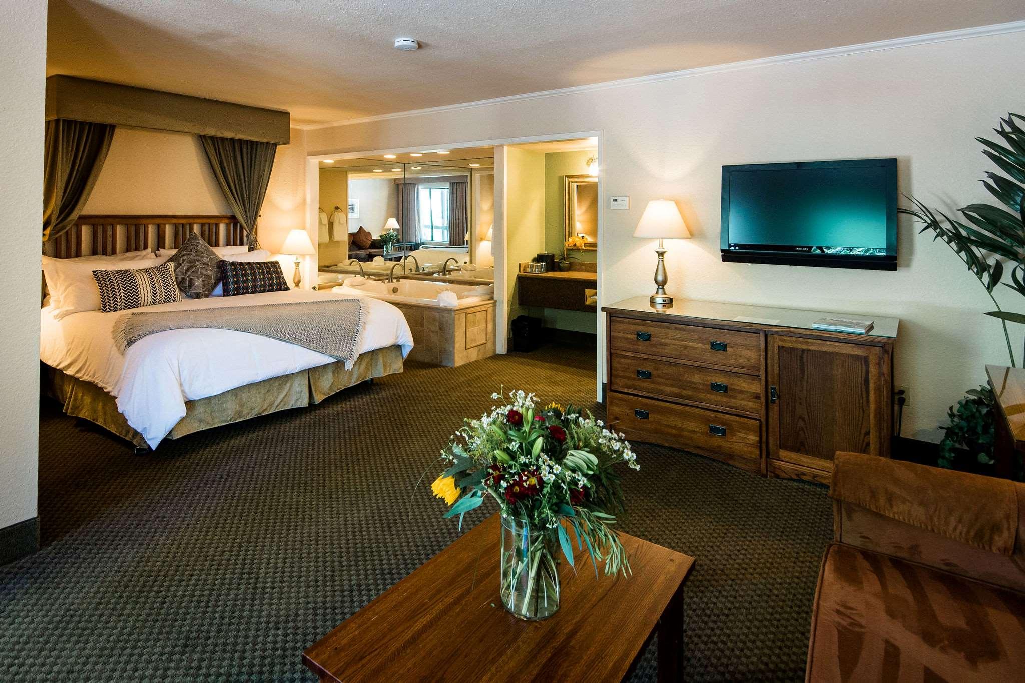 Station House Inn South Lake Tahoe by null