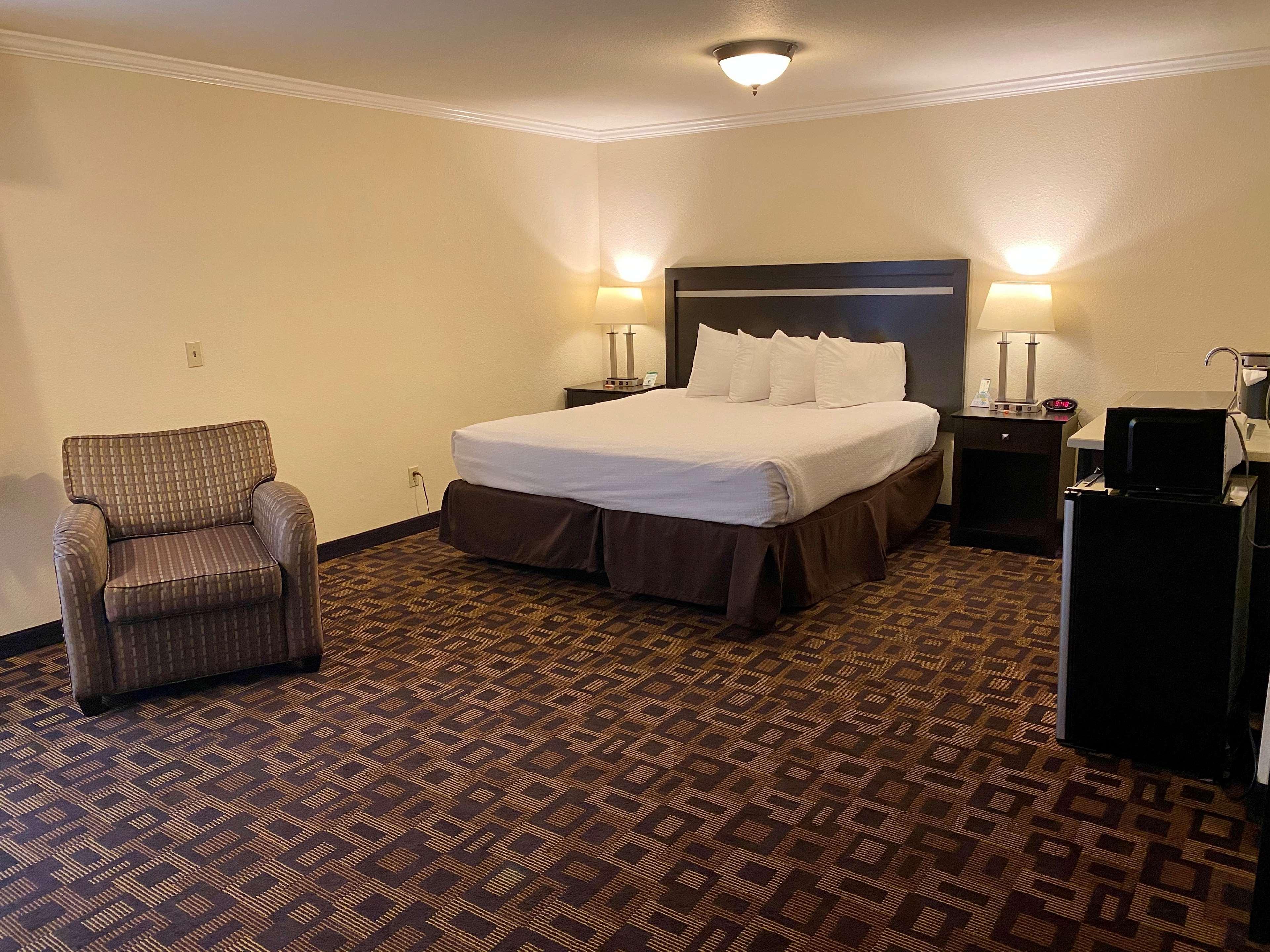 Best Western Plus Inn Of Hayward
