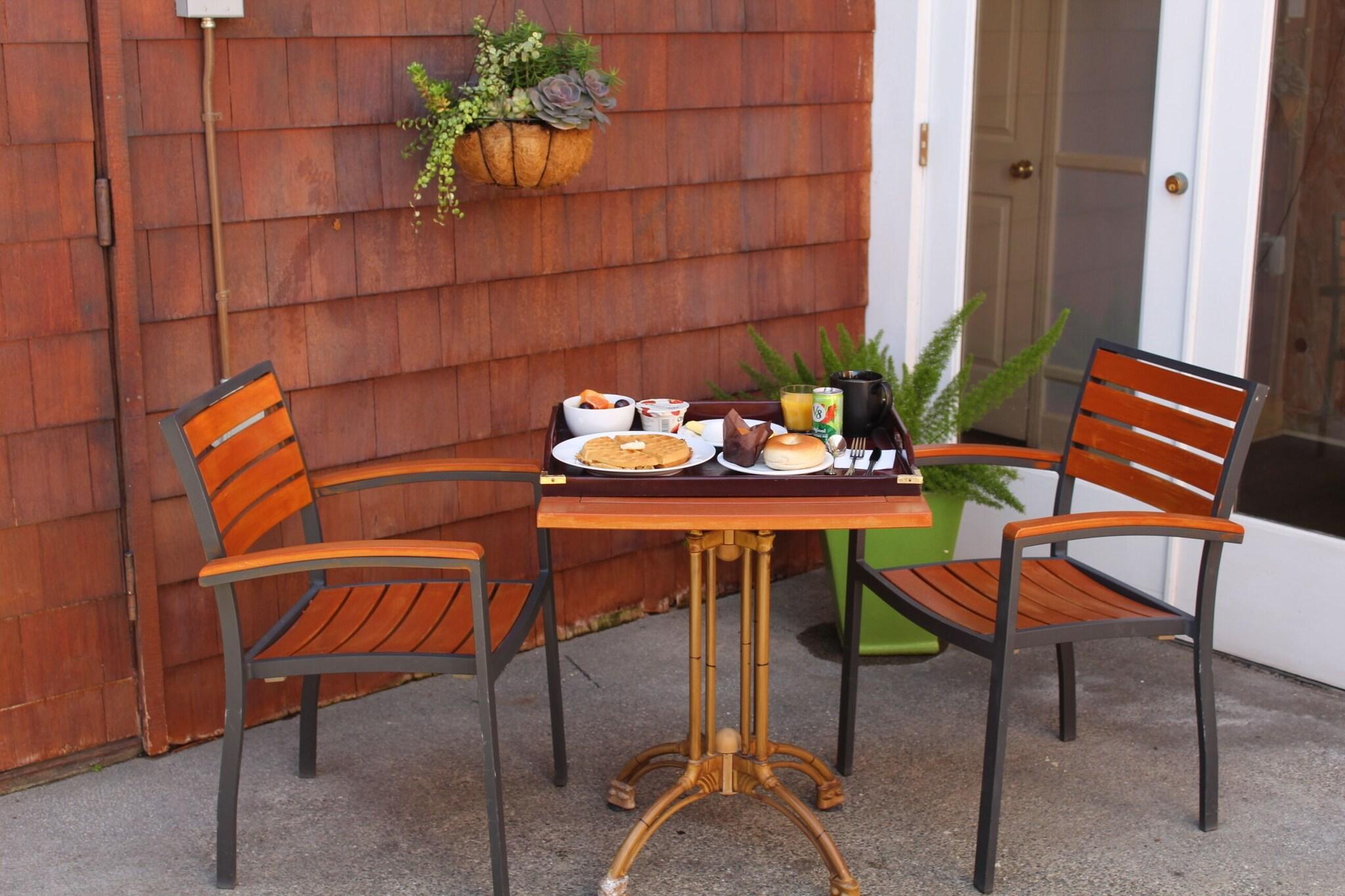 Elm House Inn by null