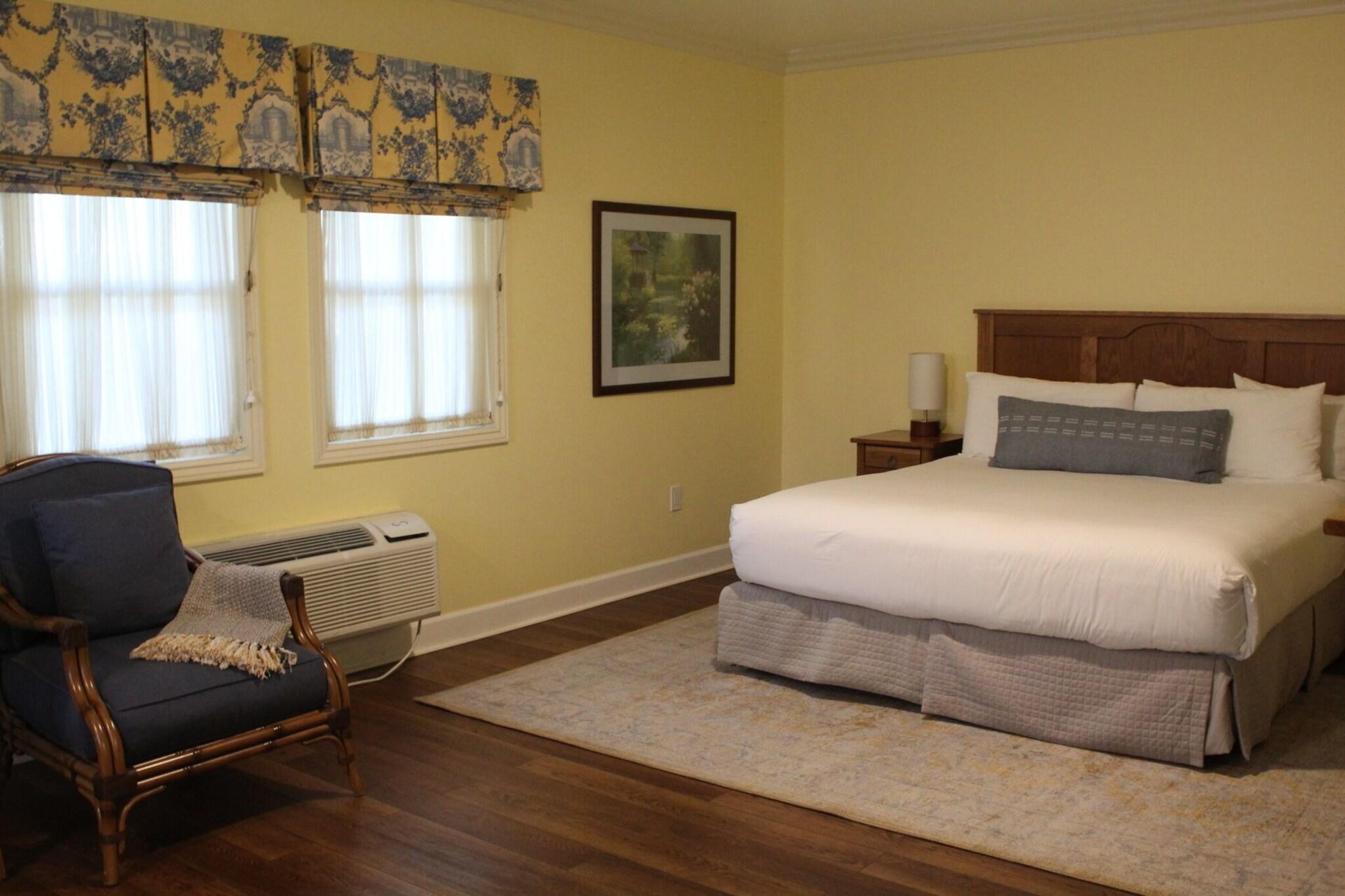 Elm House Inn by null