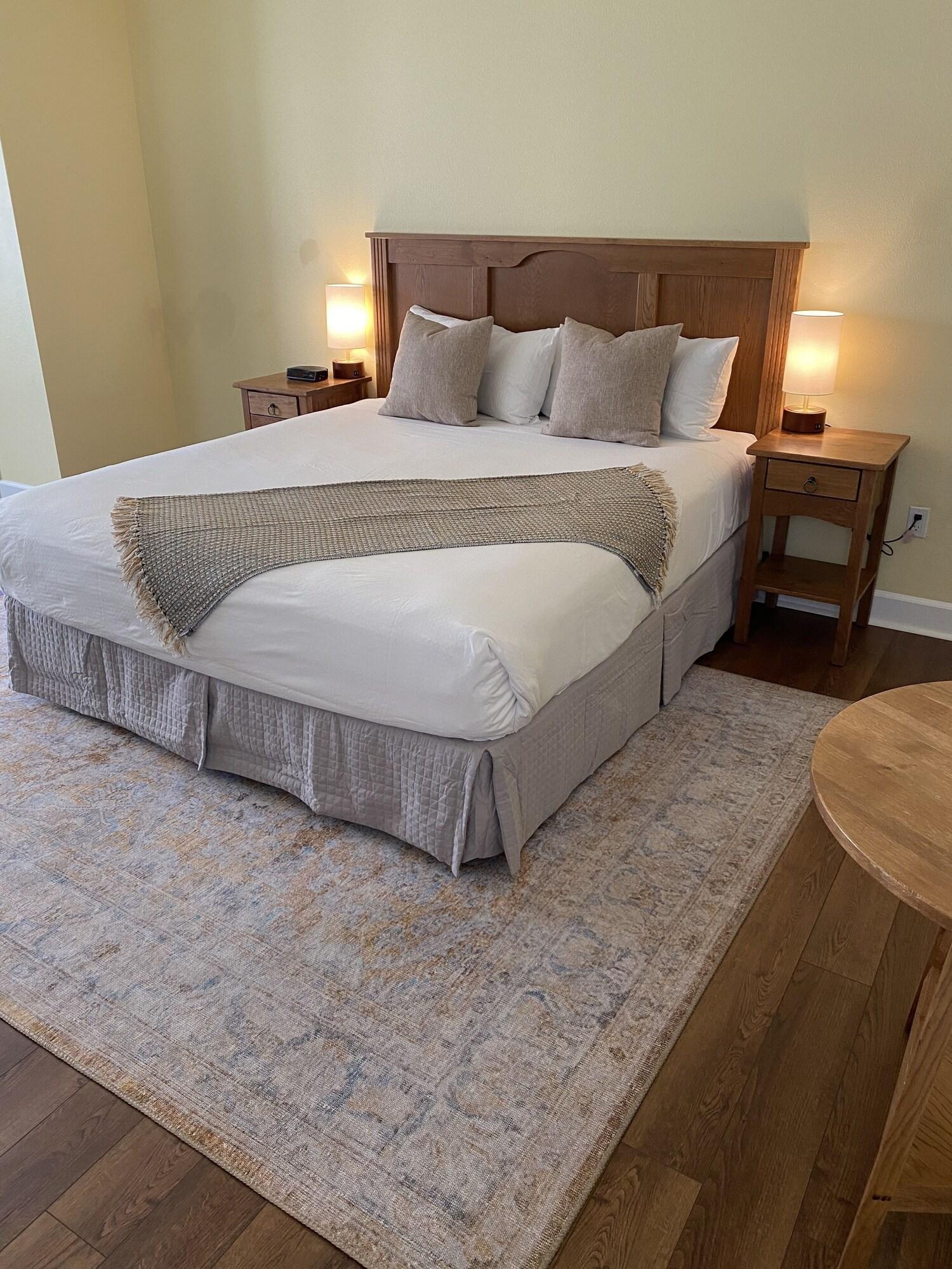 Elm House Inn by null