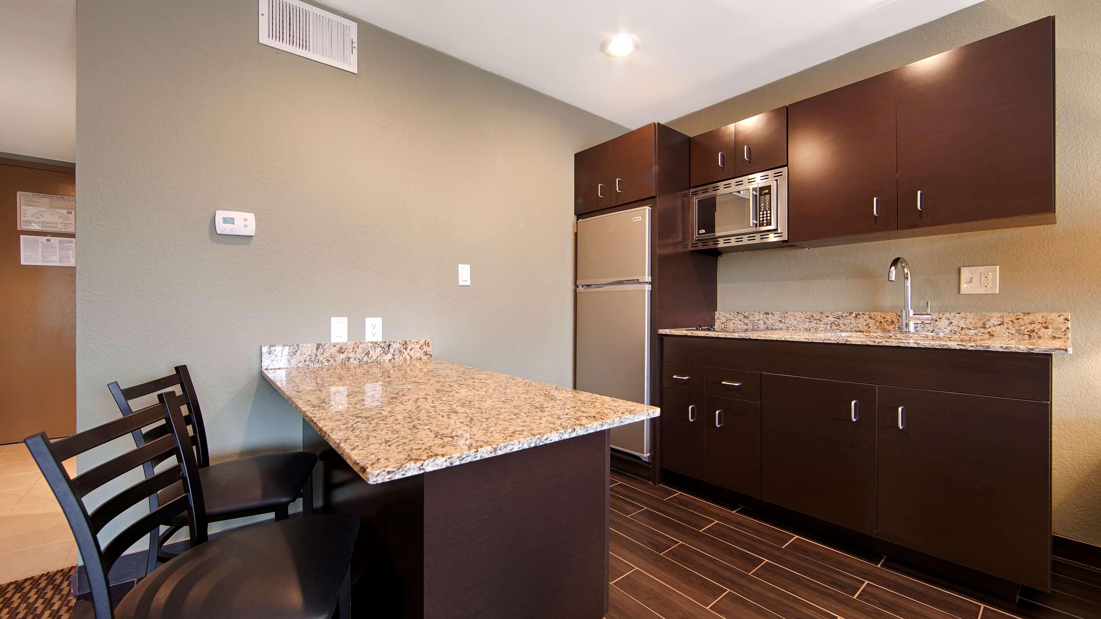 The Encinitan Hotel & Suites by null