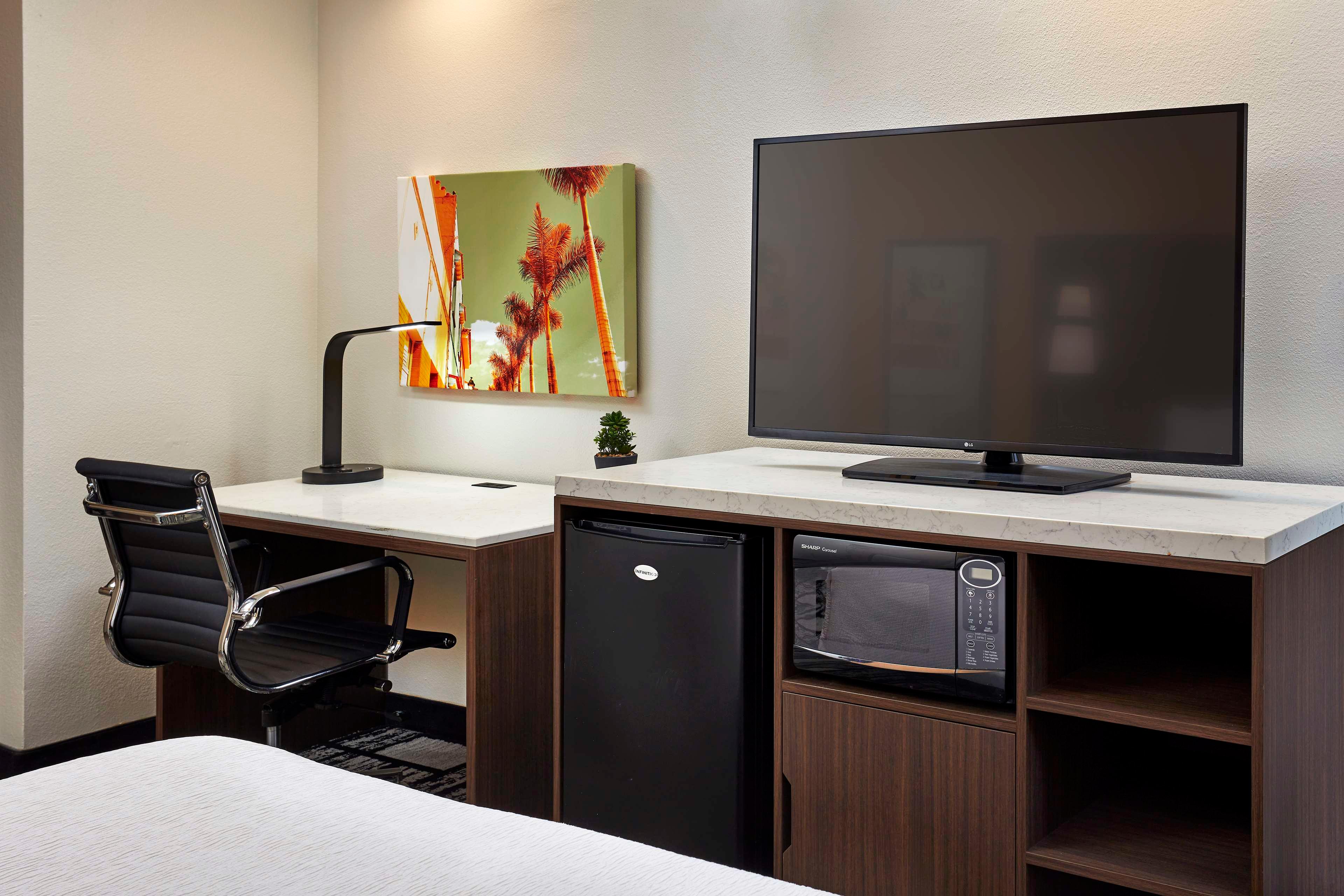 Bw Plus Meridian Inn & Suites, Anaheim-Orange