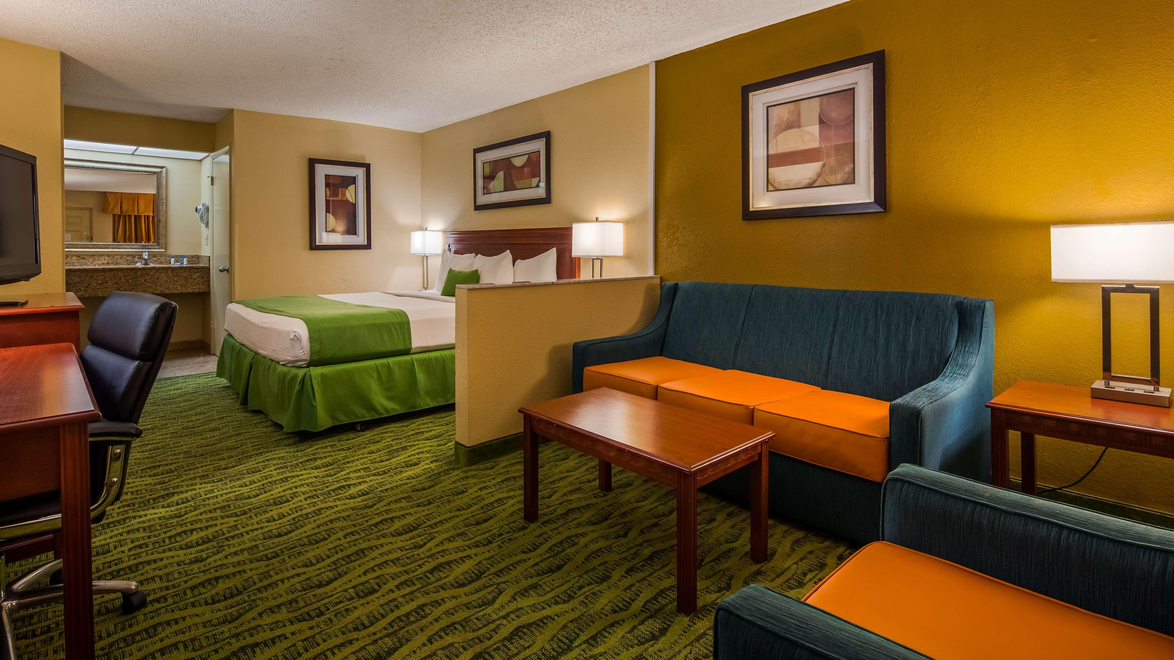 Best Western Orlando East Inn & Suites