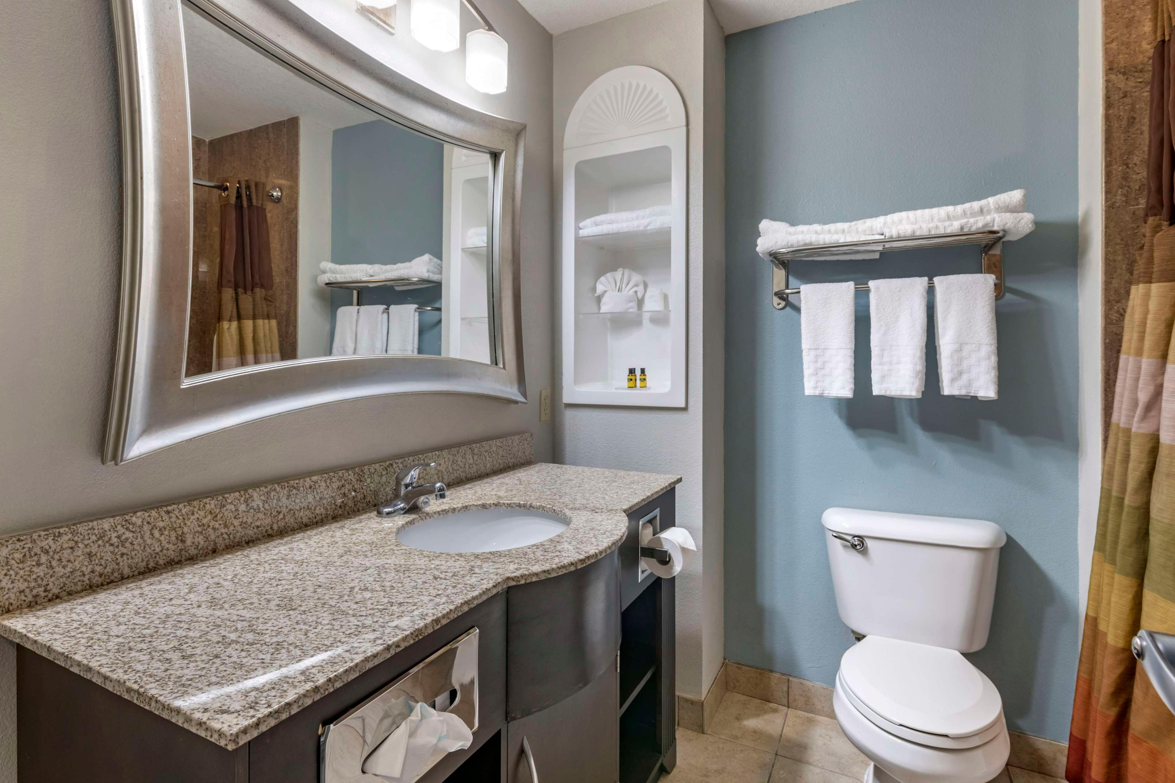 Best Western Plus Bradenton Gateway Hotel