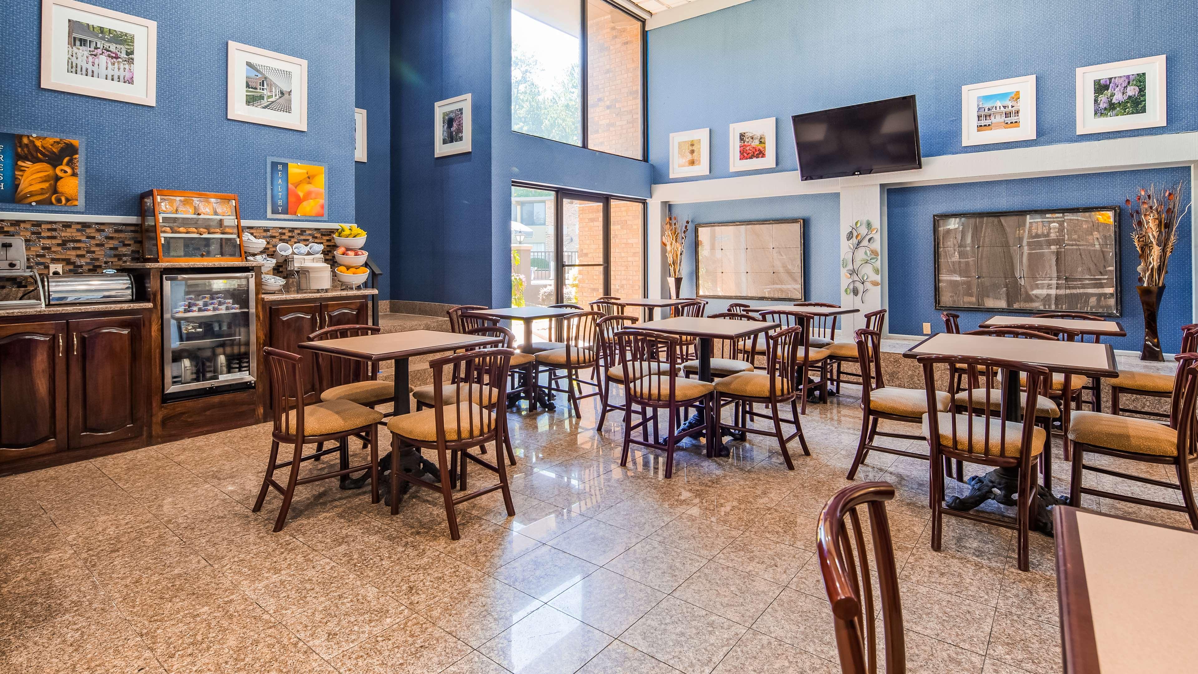 Best Western Riverside Inn