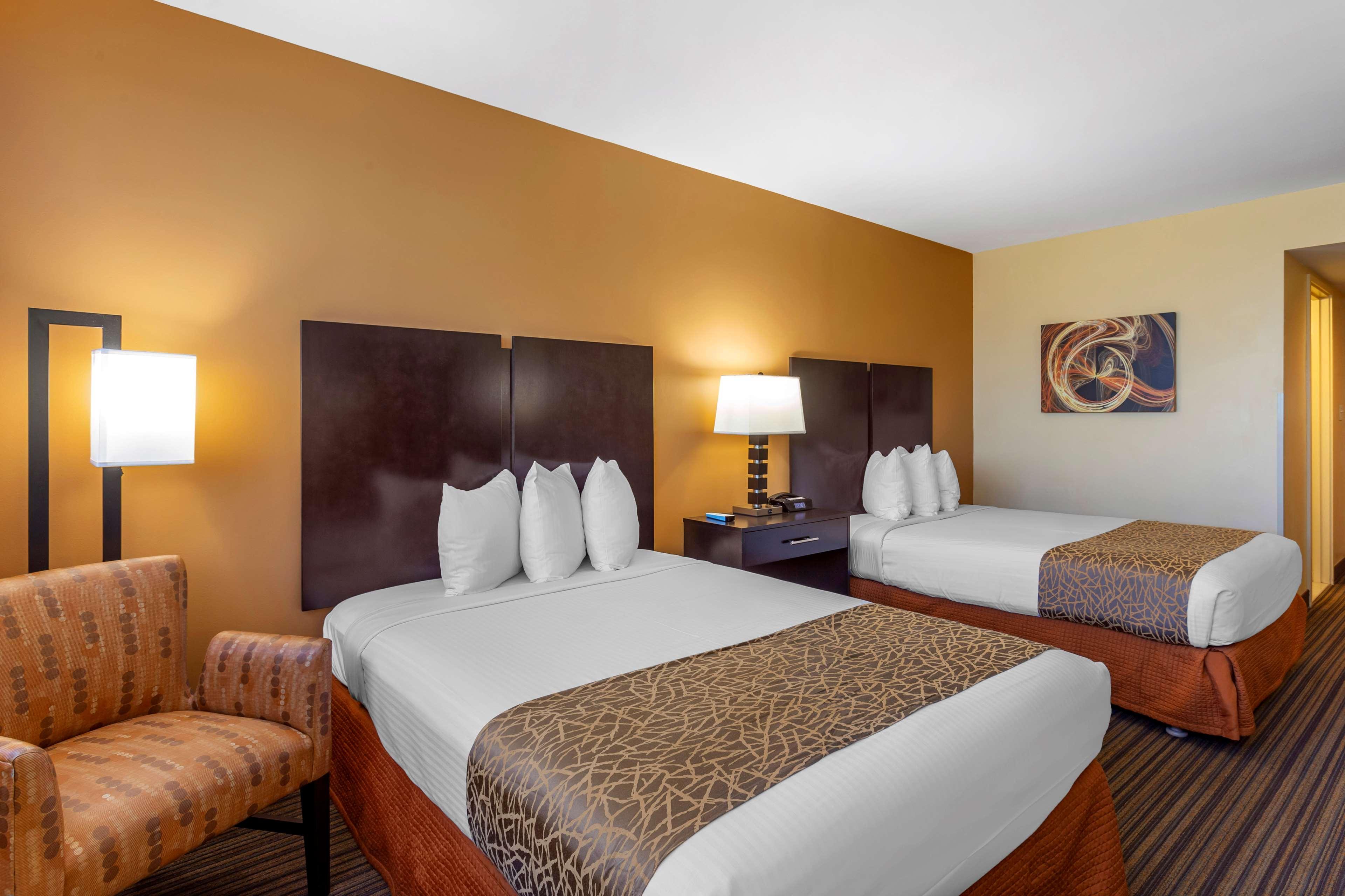 Best Western The Plaza Hotel Honolulu Airport by null