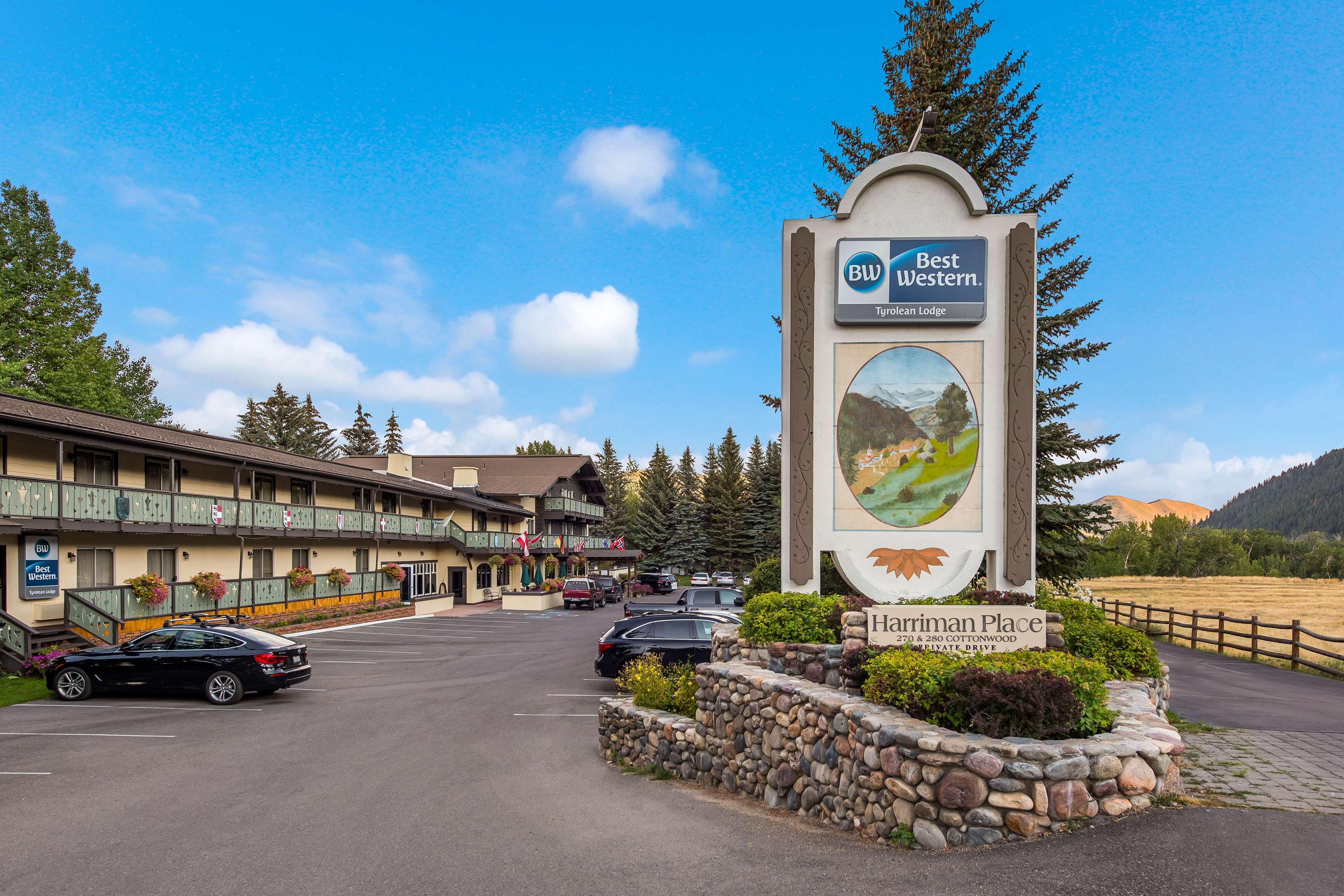 Best Western Tyrolean Lodge by null