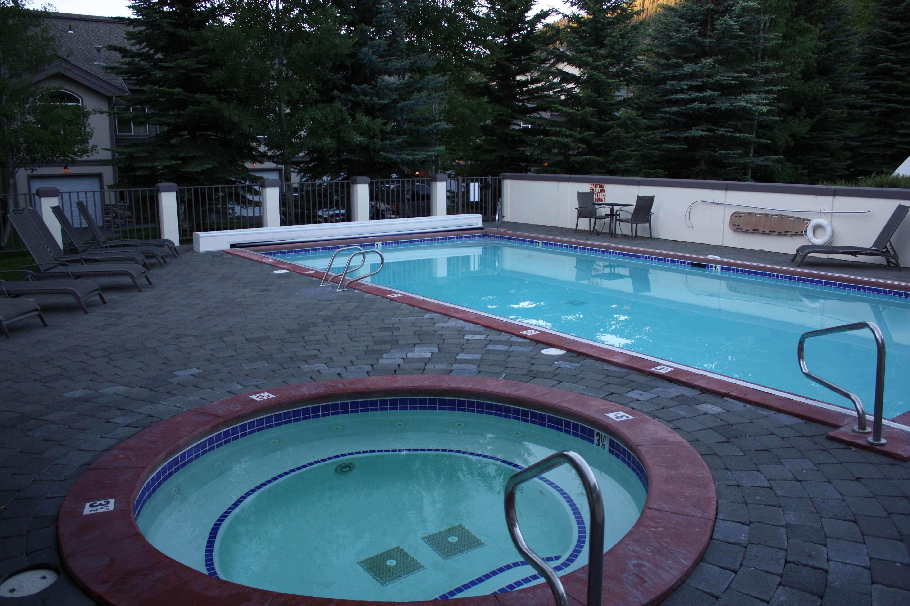 Best Western Tyrolean Lodge by null