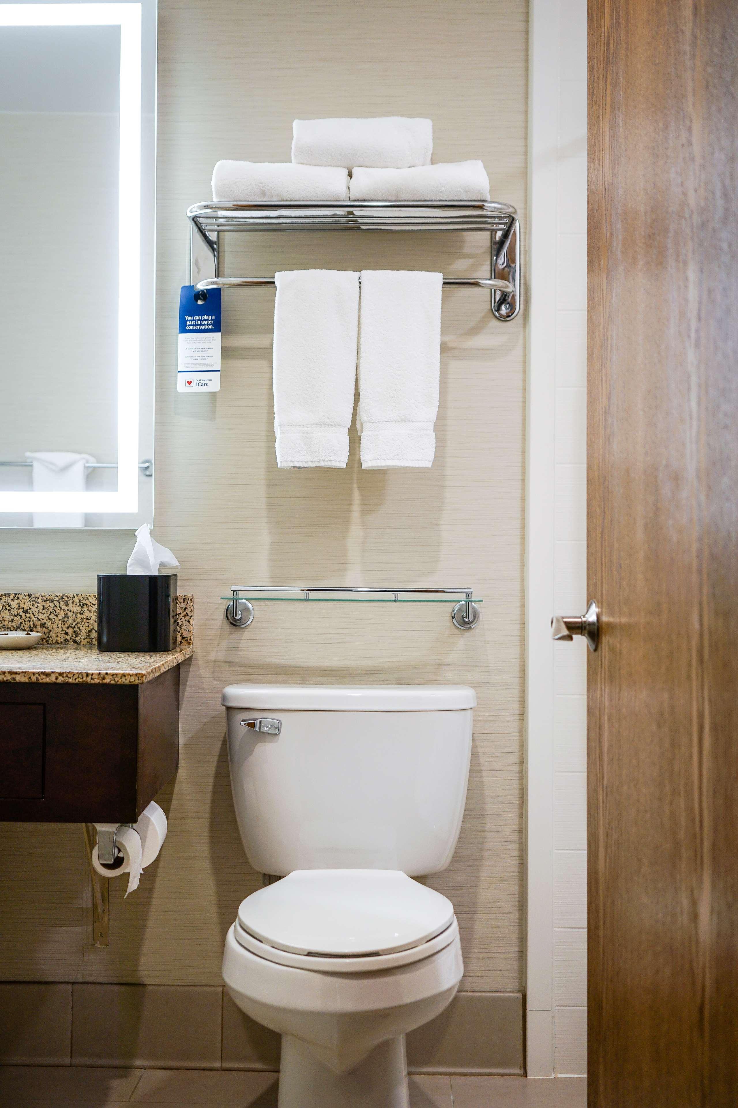Bw Plus Dubuque Hotel & Conference Center