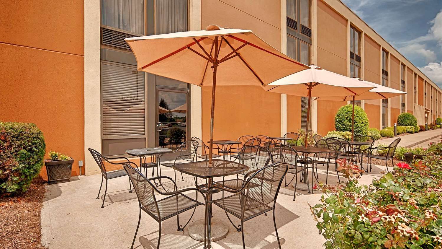 Best Western Hopkinsville image