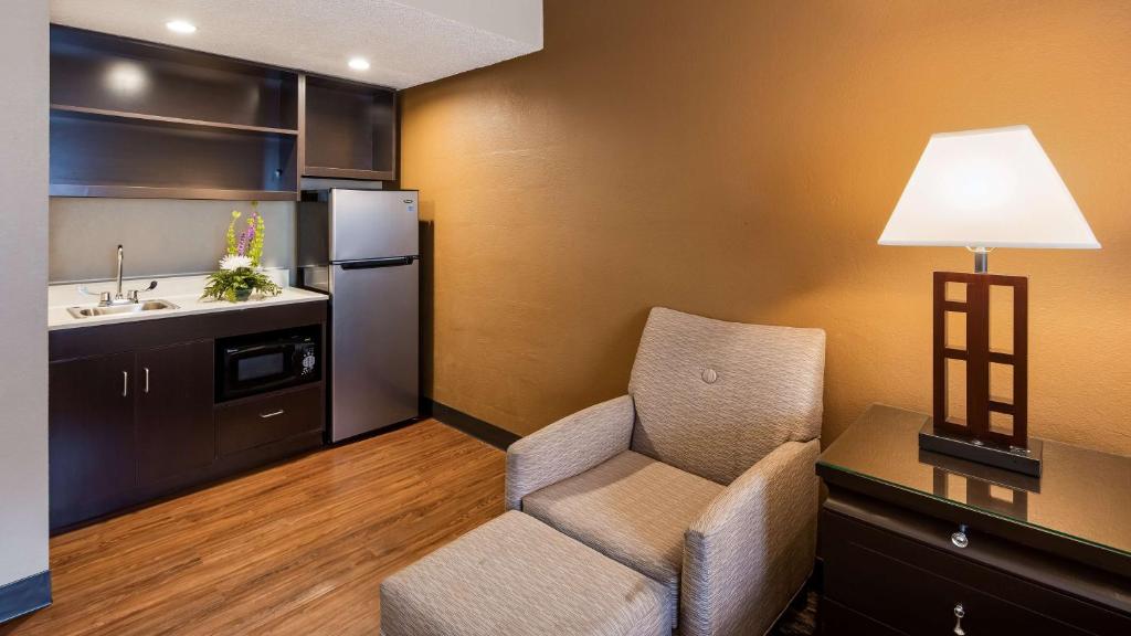 Best Western Detroit Livonia