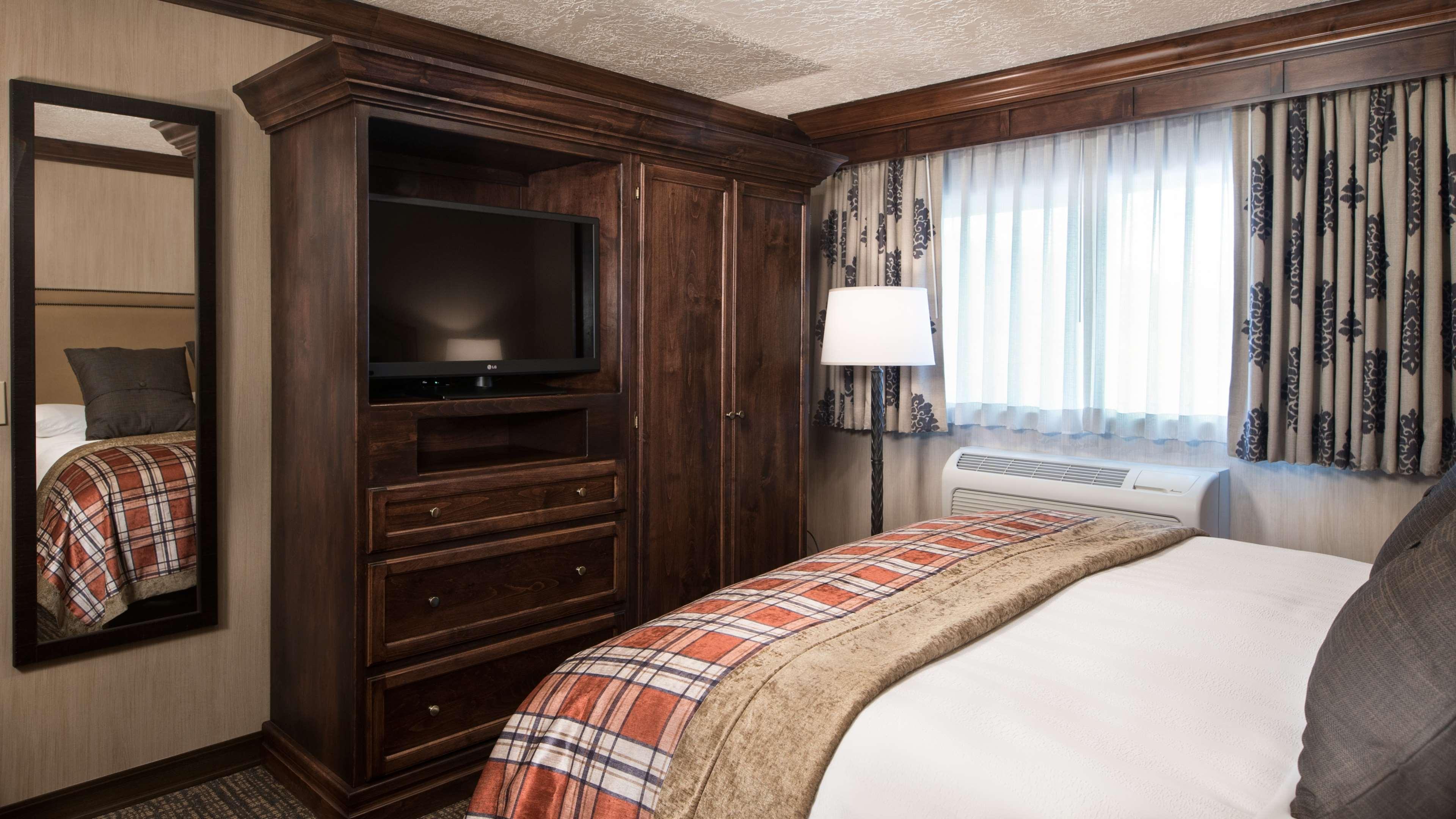 Best Western Plus Flathead Lake Inn and Suites
