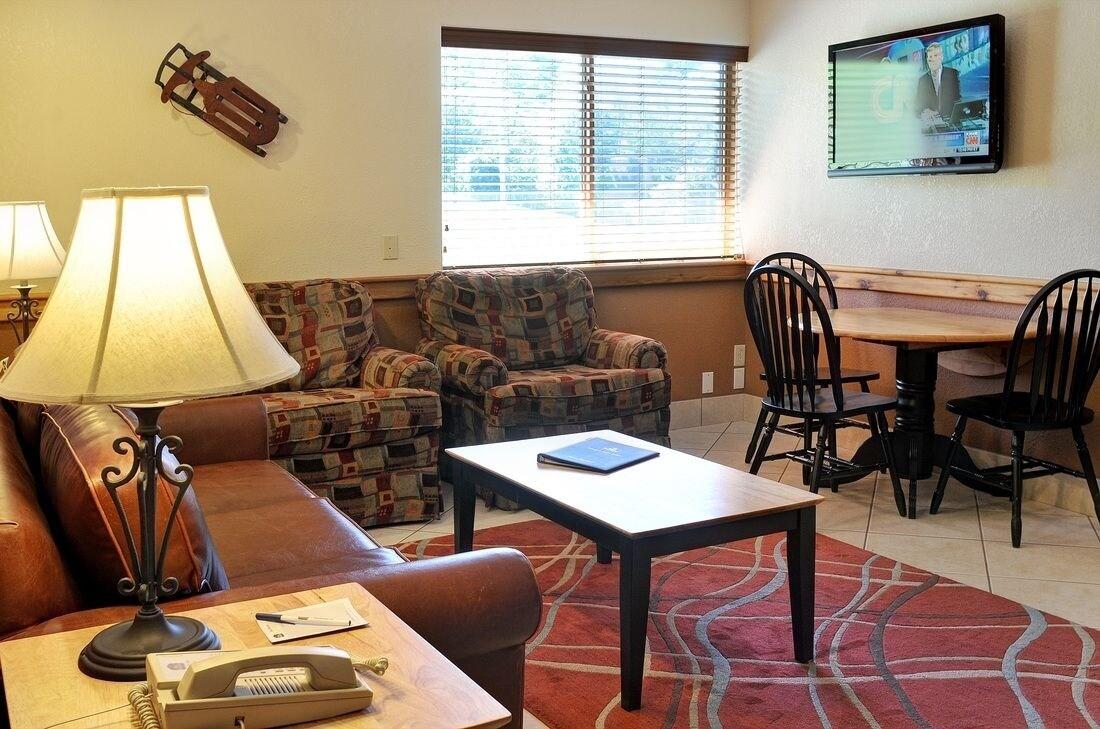 A Hotel Inn Sunapee by null
