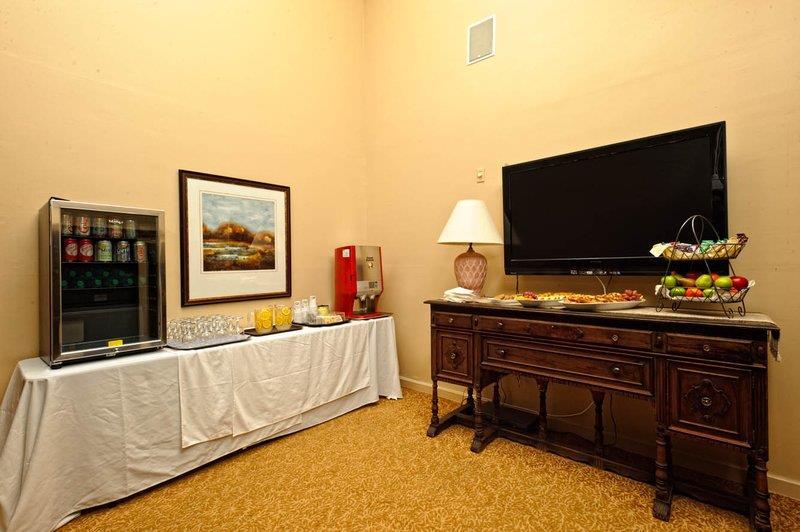 Silver Fox Inn by null