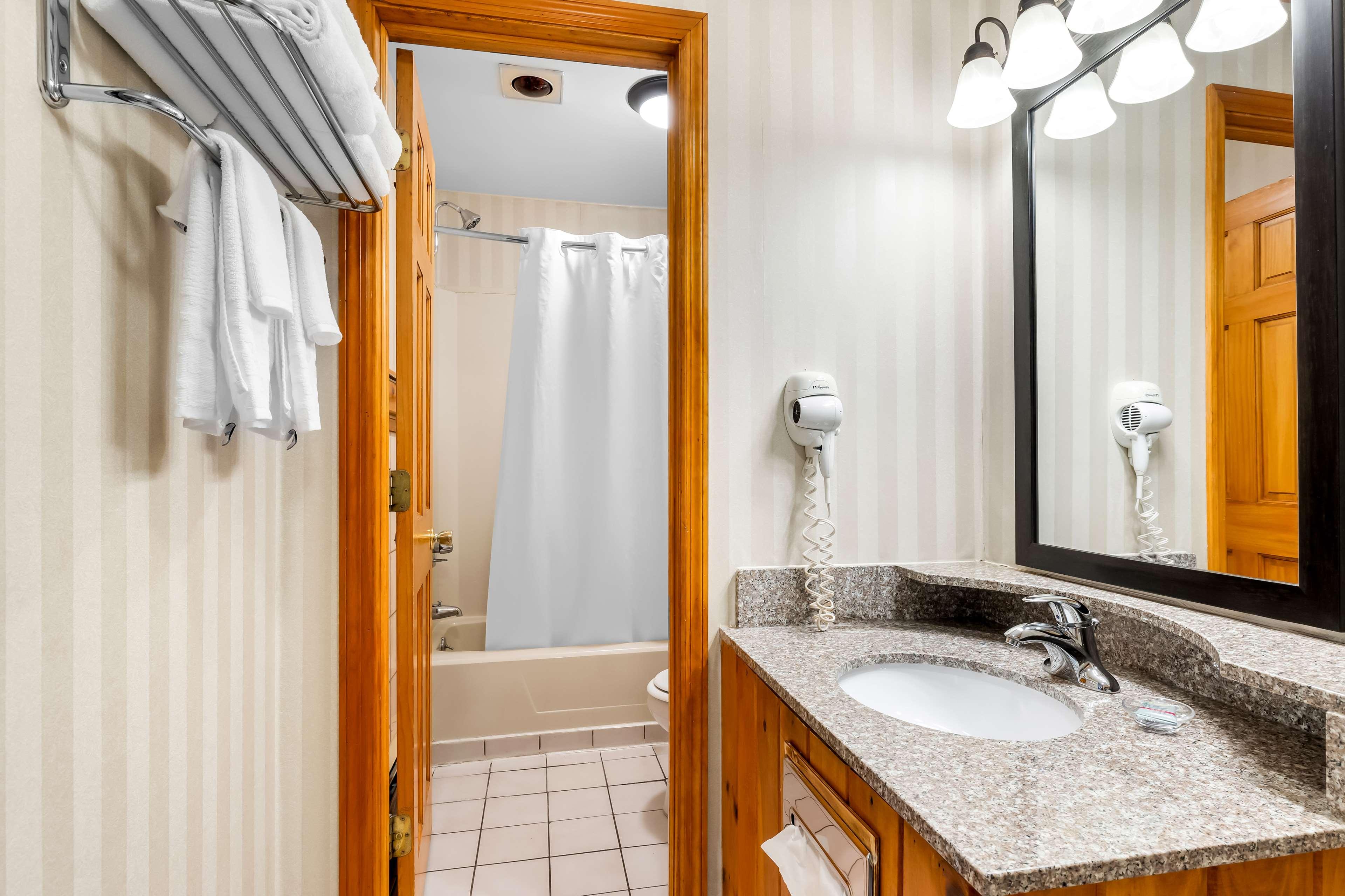 Best Western Adirondack Inn