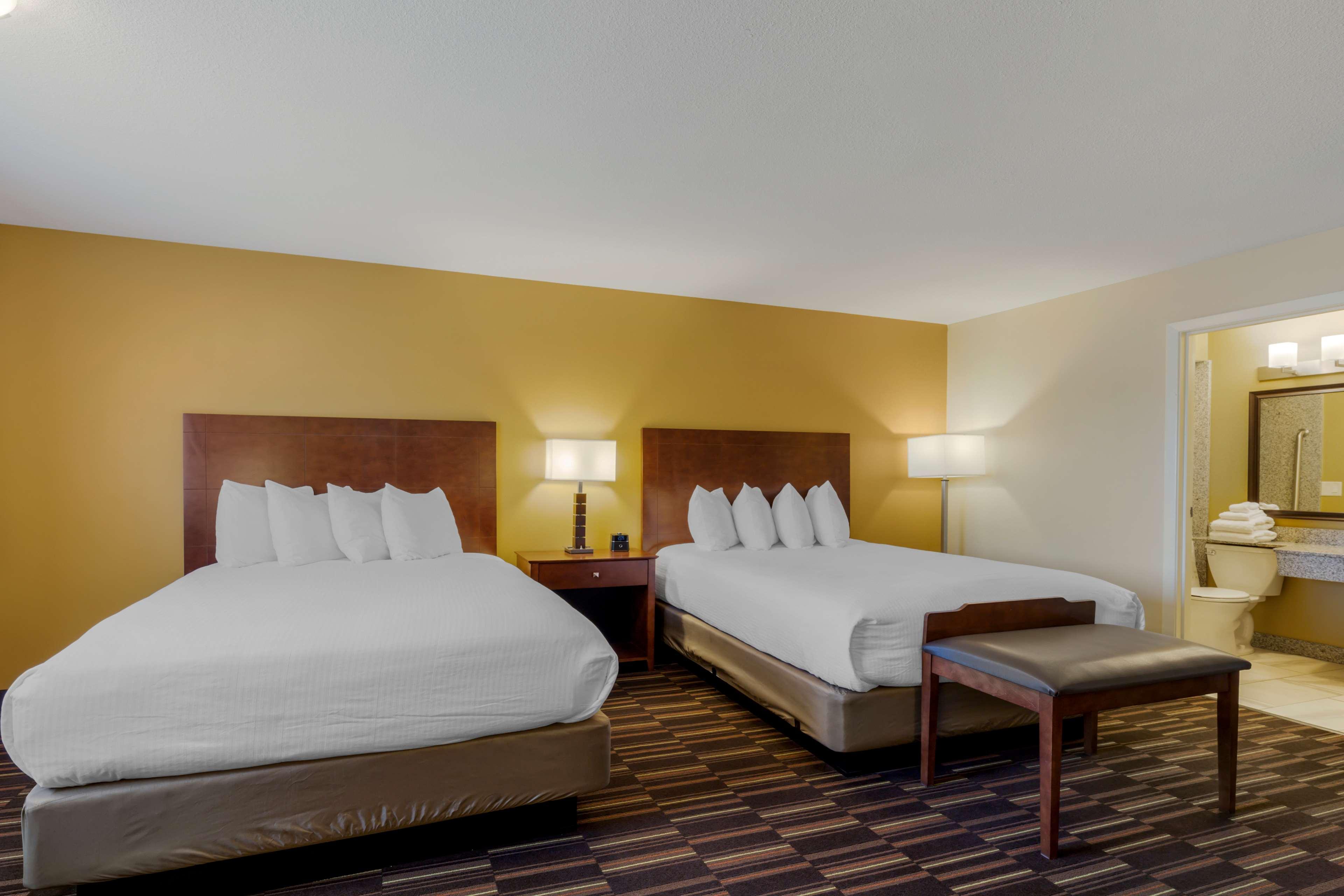 Best Western Falcon Plaza - Bowling Green