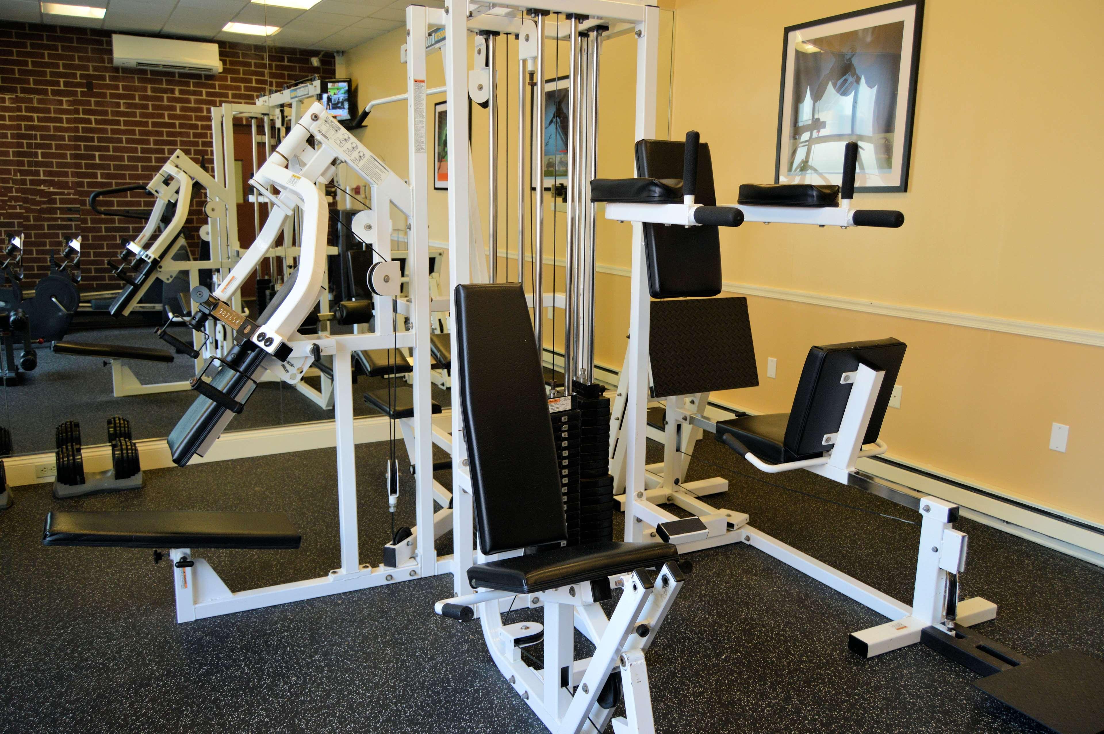 Best Western Plus Genetti & Conference Center
