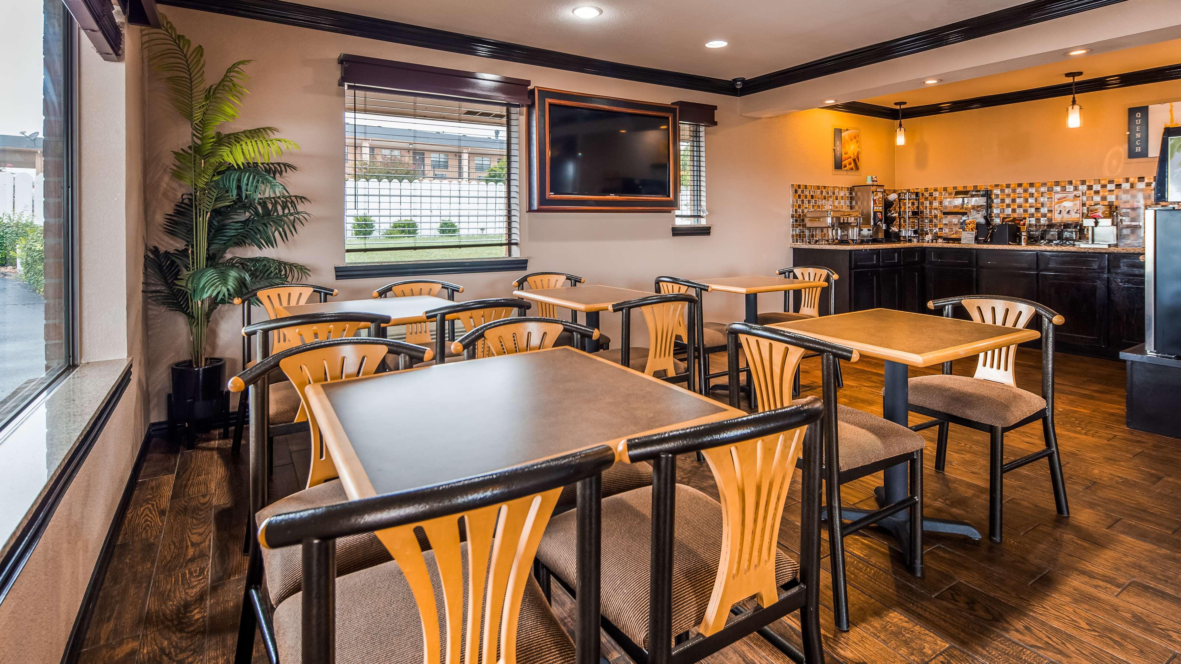 Scottish Inns - Decatur