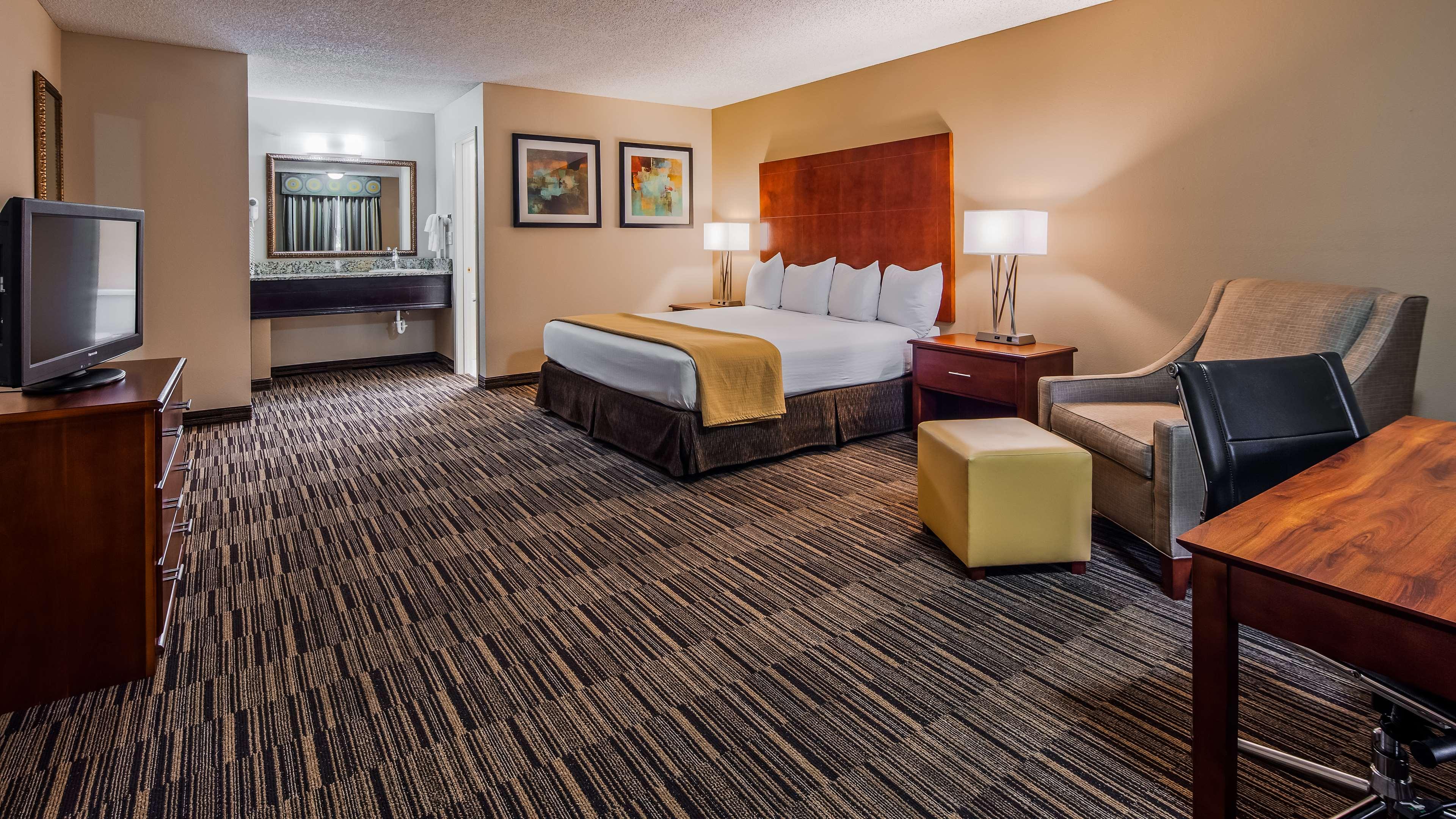 Best Western Sunday House Inn