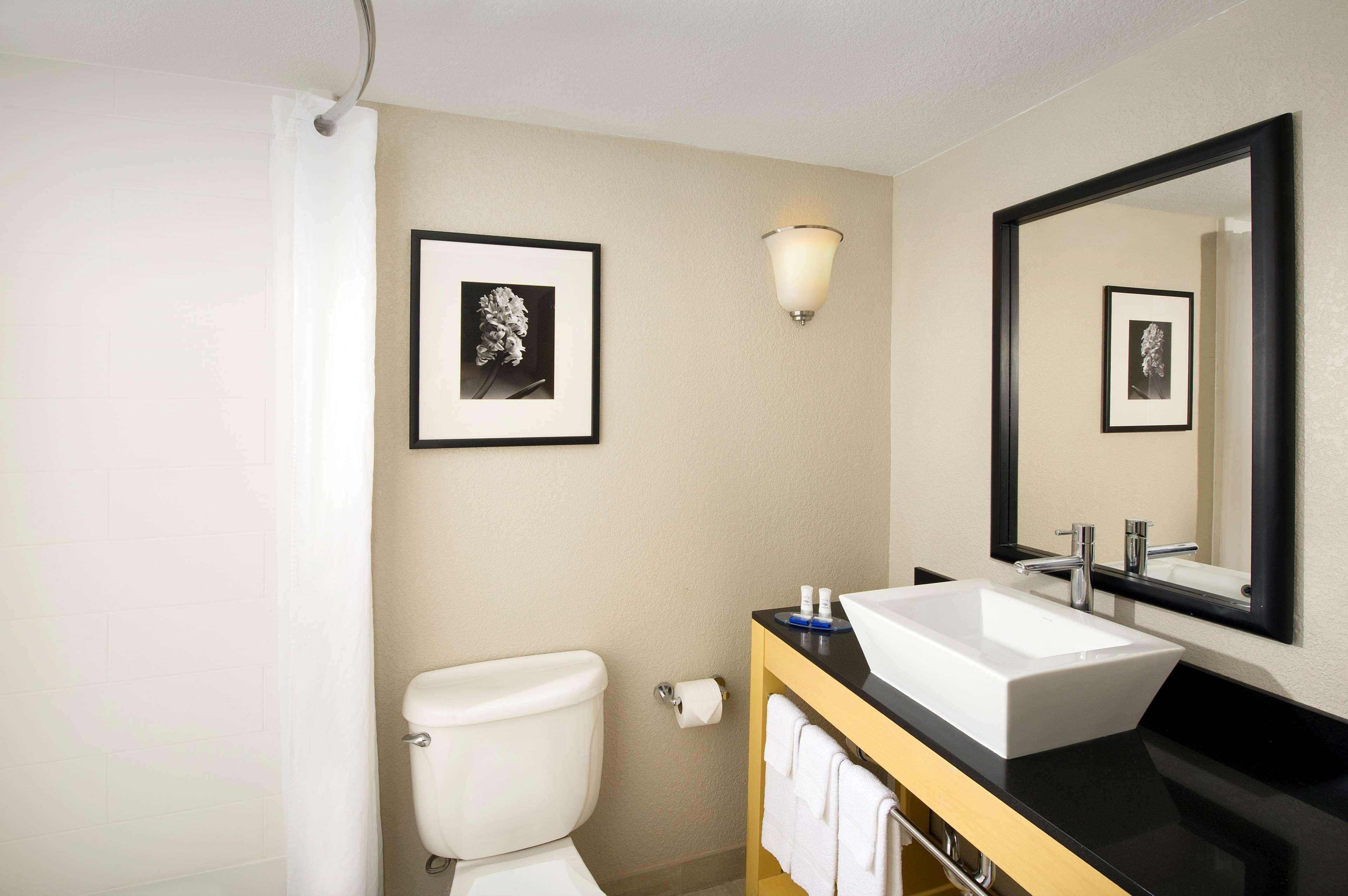 Best Western Alamo Suites