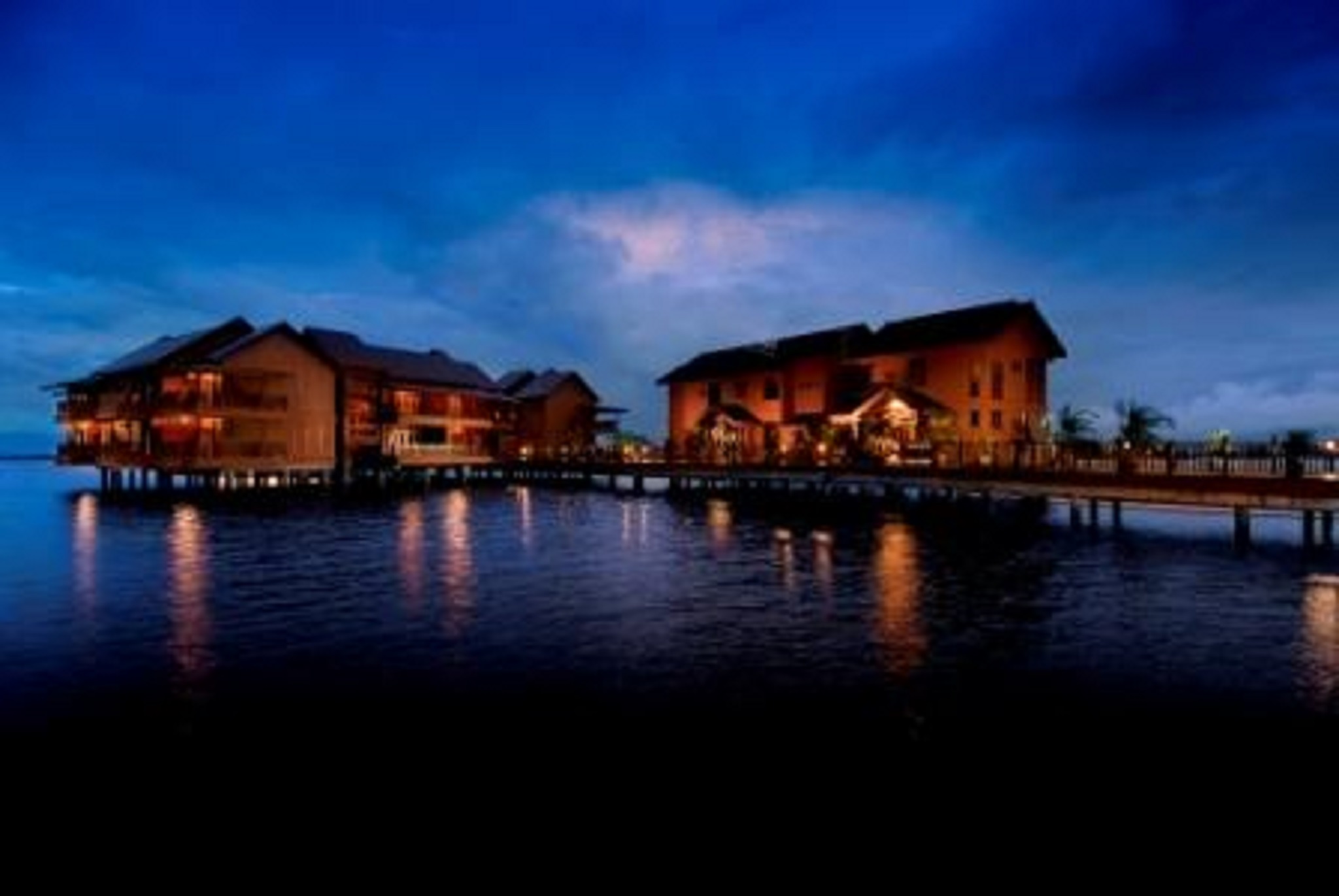 Bukit Merah Laketown Resort image