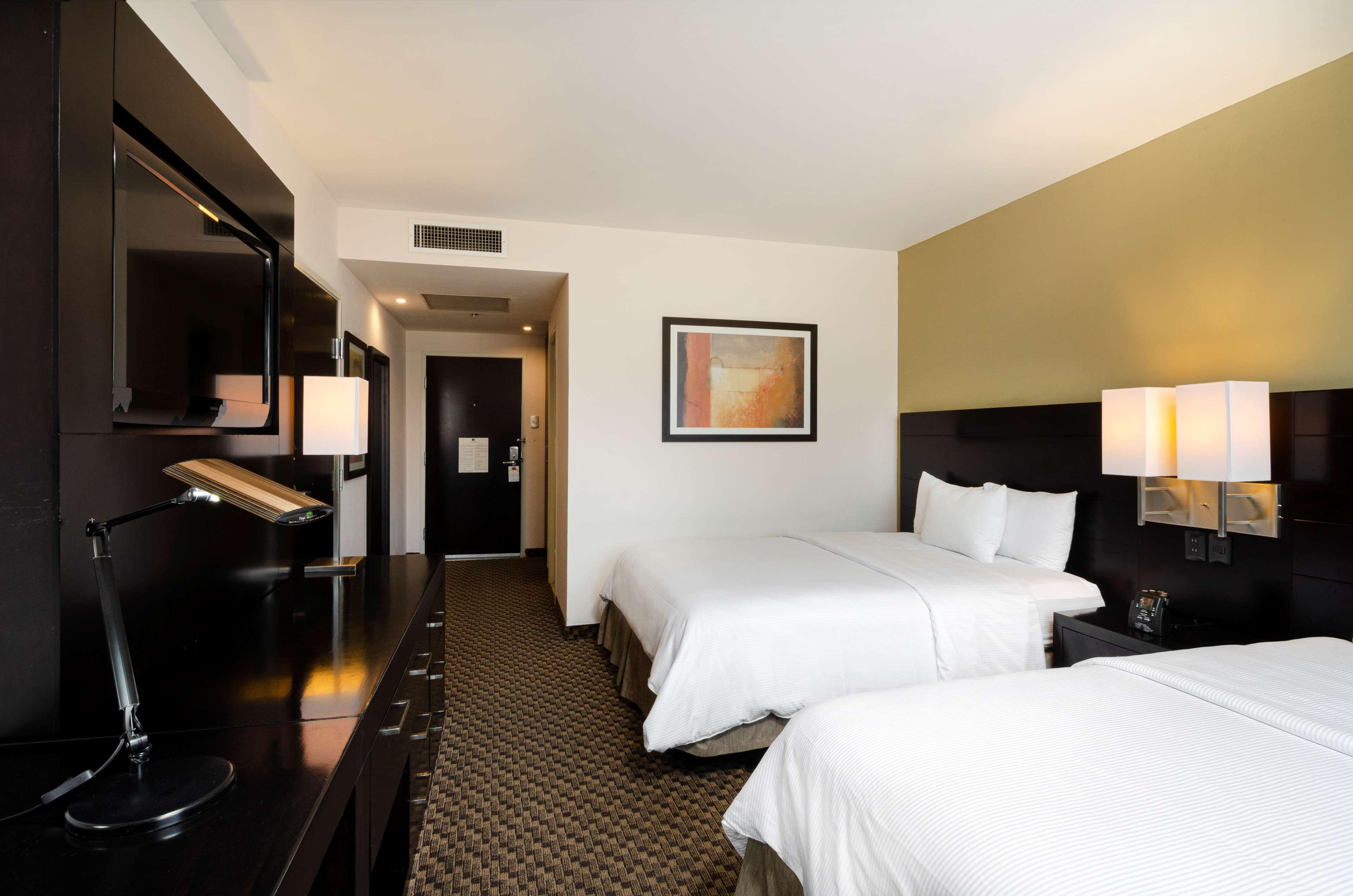 Doubletree By Hilton Queretaro