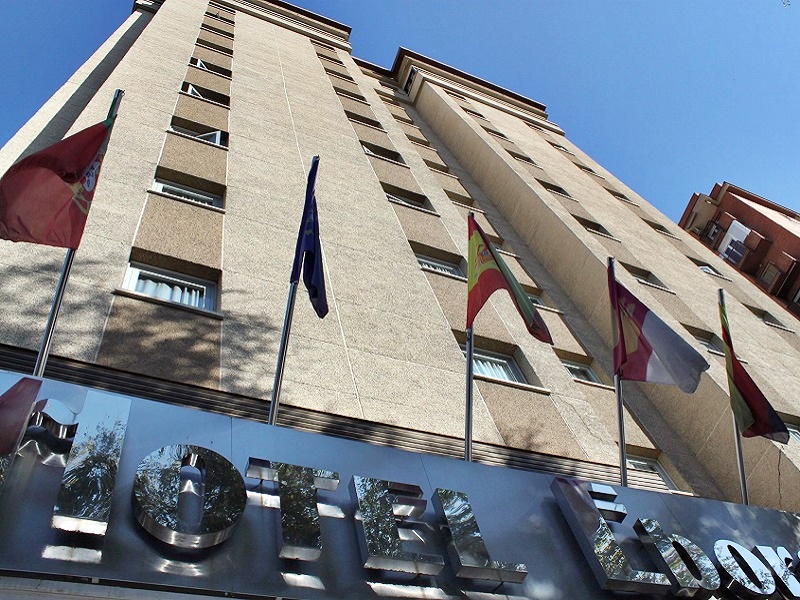 Hotel Ebora by Vivere Stays image