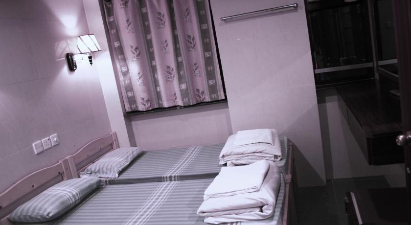 UK Deluxe Hostel