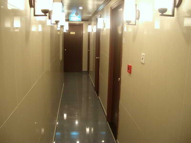 Li's Chain Hostel