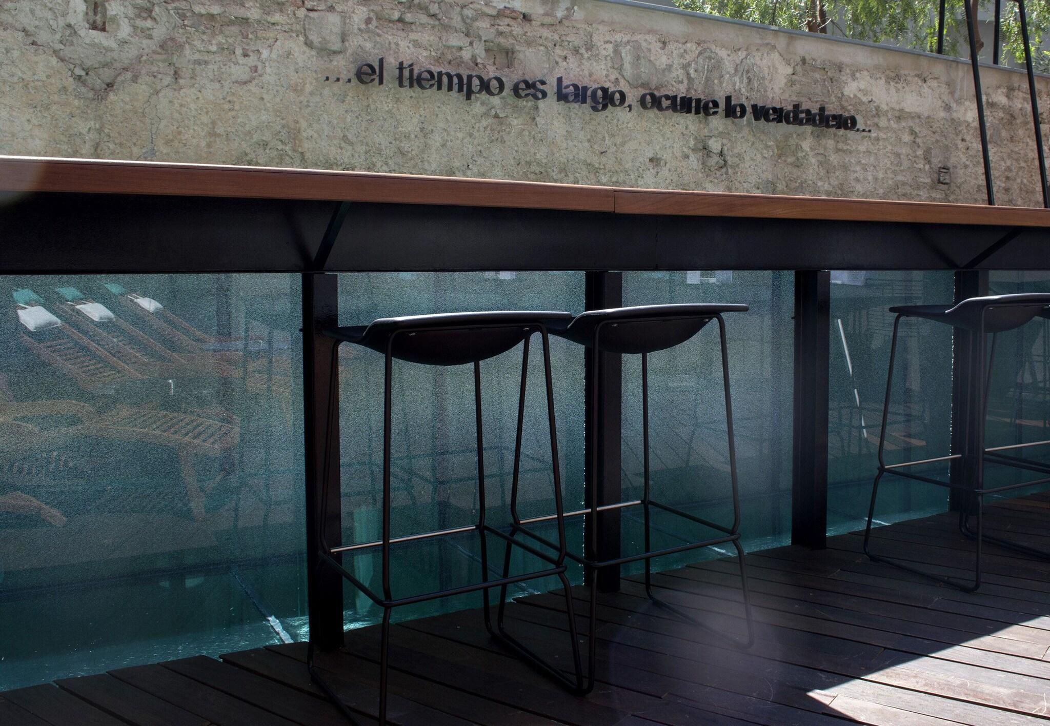 Caro Hotel