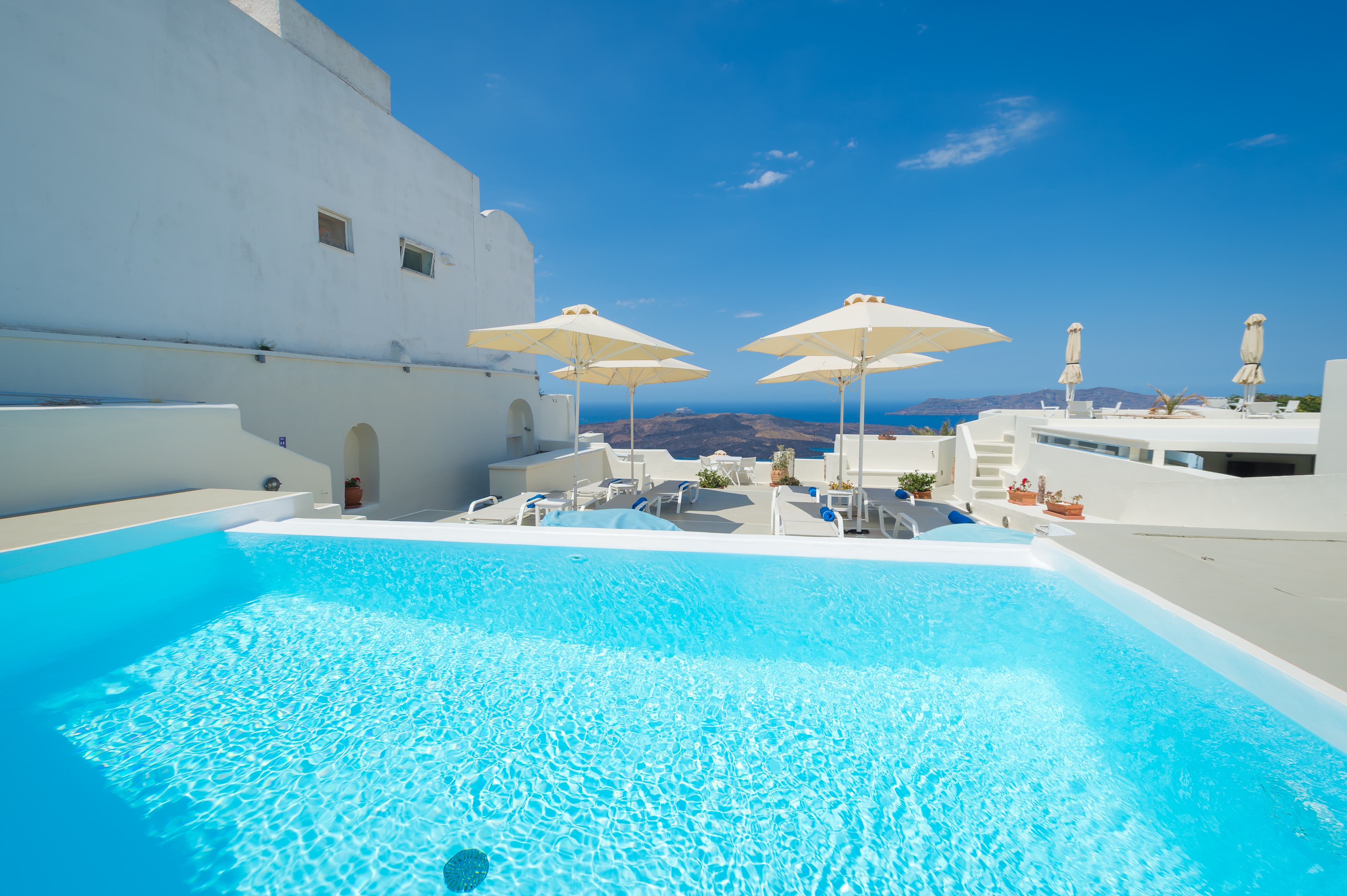 Pantelia Suites