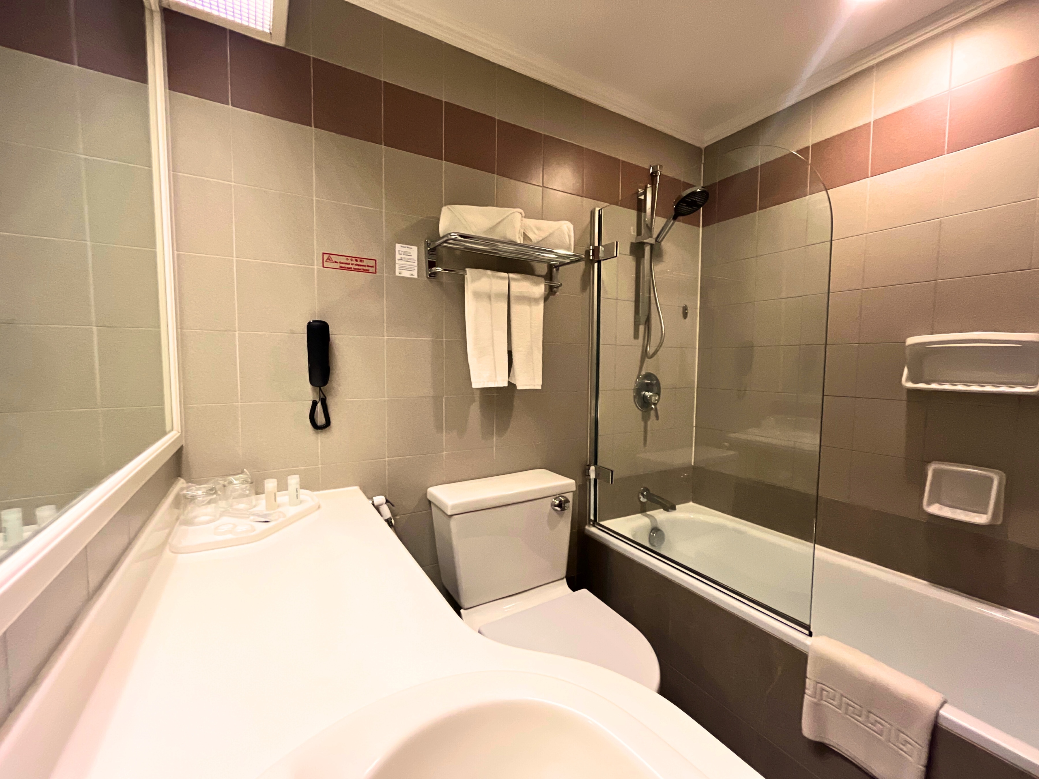 Howard Johnson by Wyndham Kota Kinabalu City C