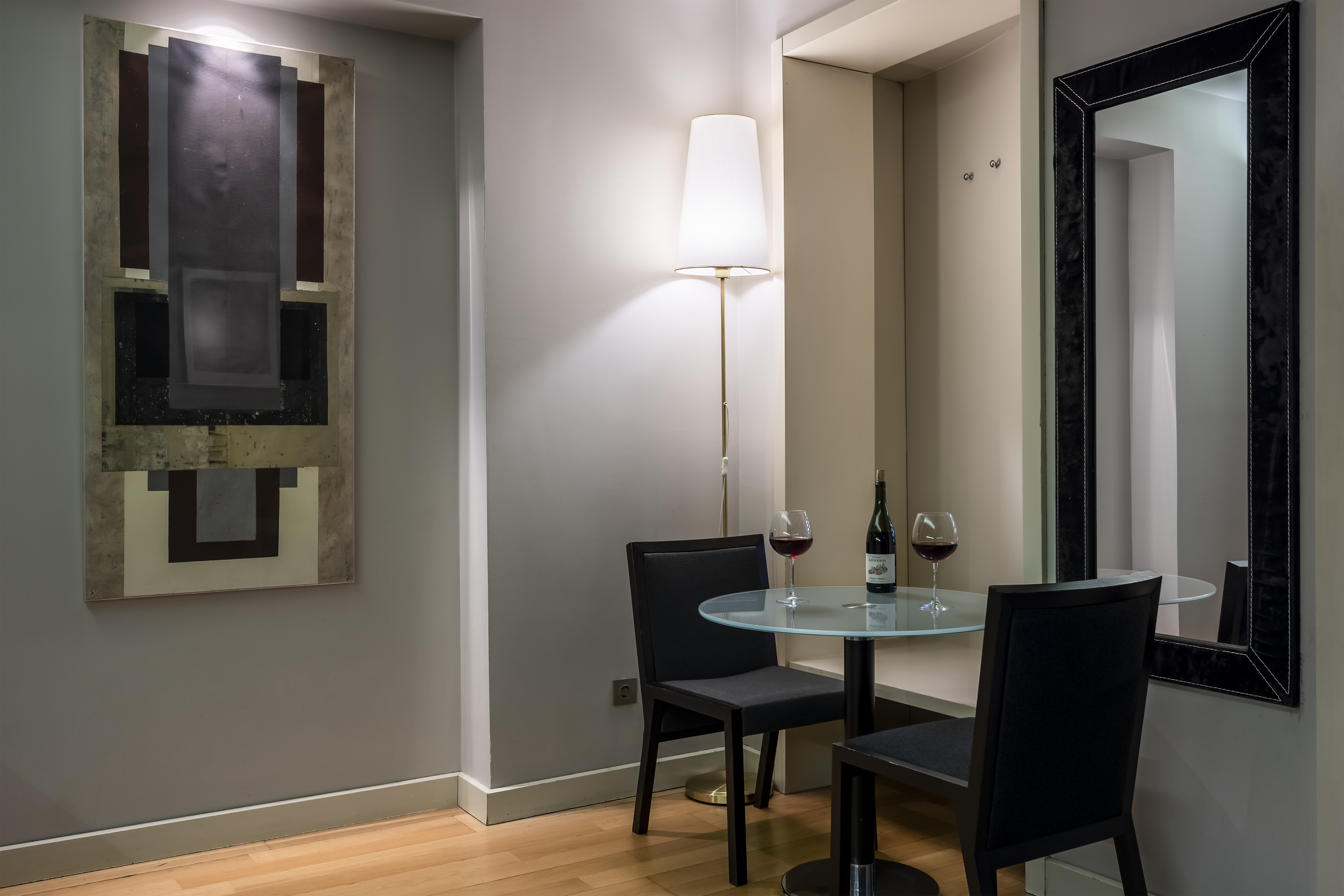 Ansen Suites