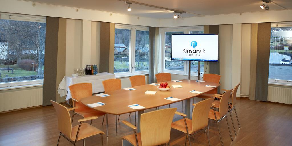 Kinsarvik Fjordhotel by null