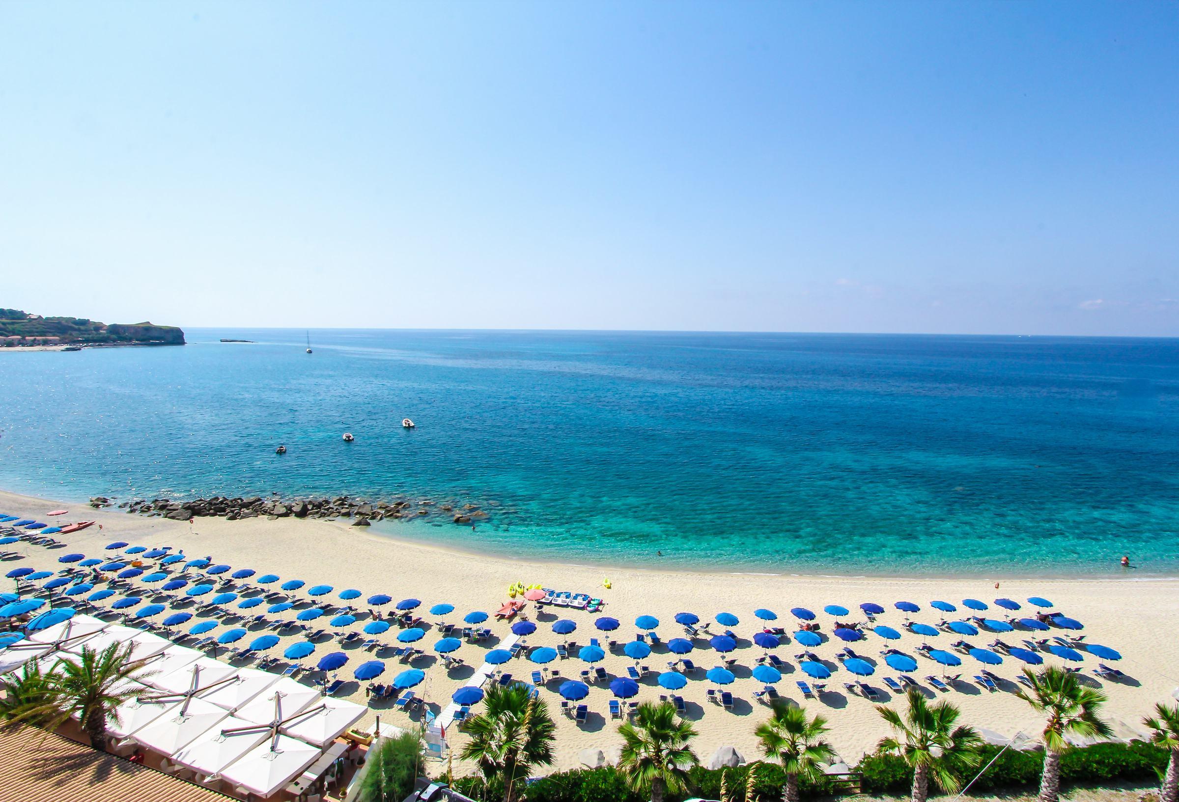 Foto de Playa del hotel San Giuseppe con arena brillante superficie