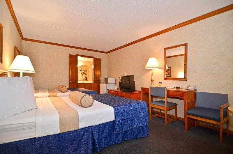 Red Roof Inn Uhrichsville
