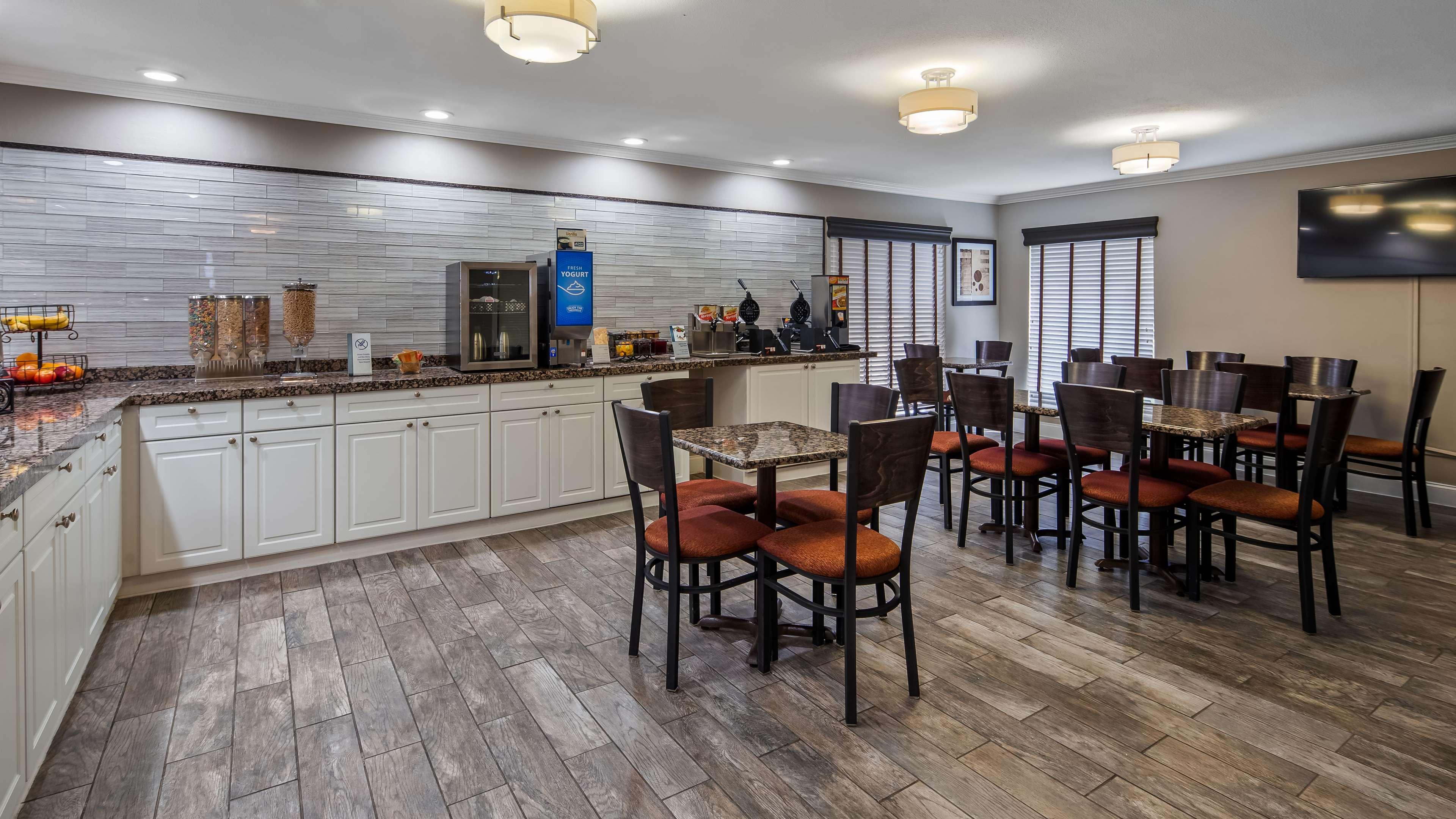 Best Western Brady Inn