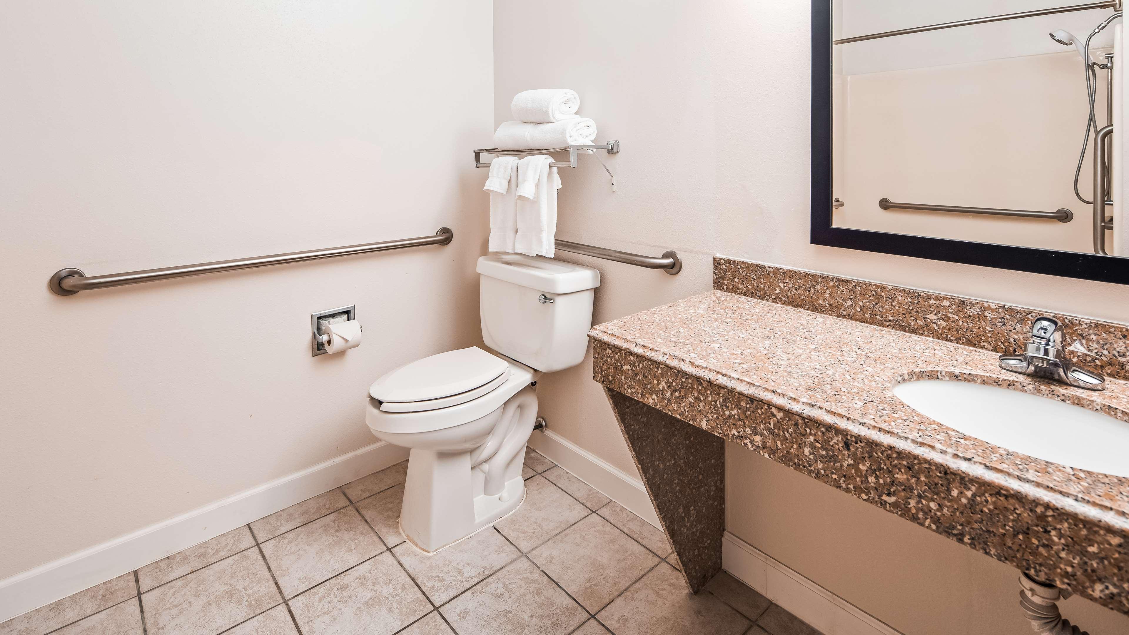 Best Western Inn & Suites
