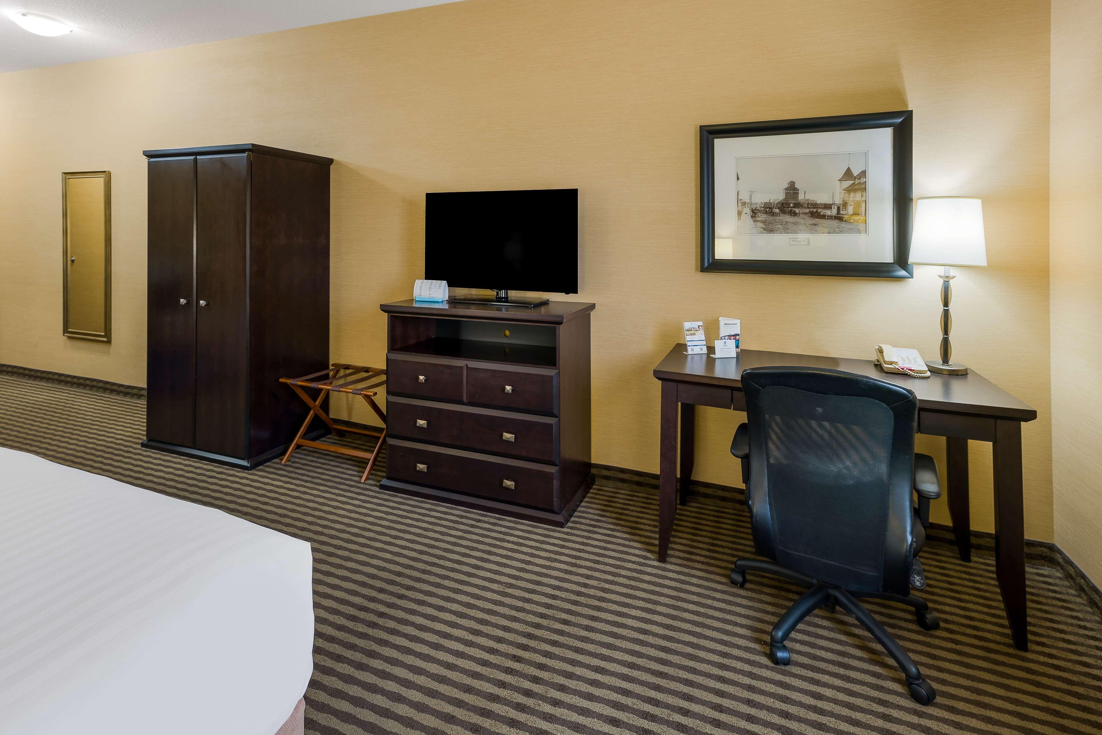Best Western Sunrise Inn & Suites