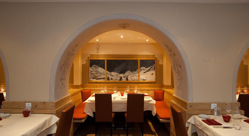 Hotel Schweizerhof Pontresina by null