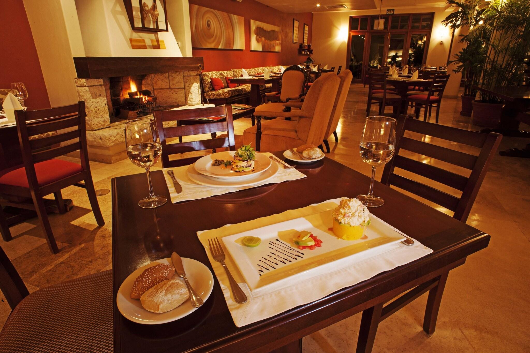 Hotel la Hacienda Bahía Paracas by null