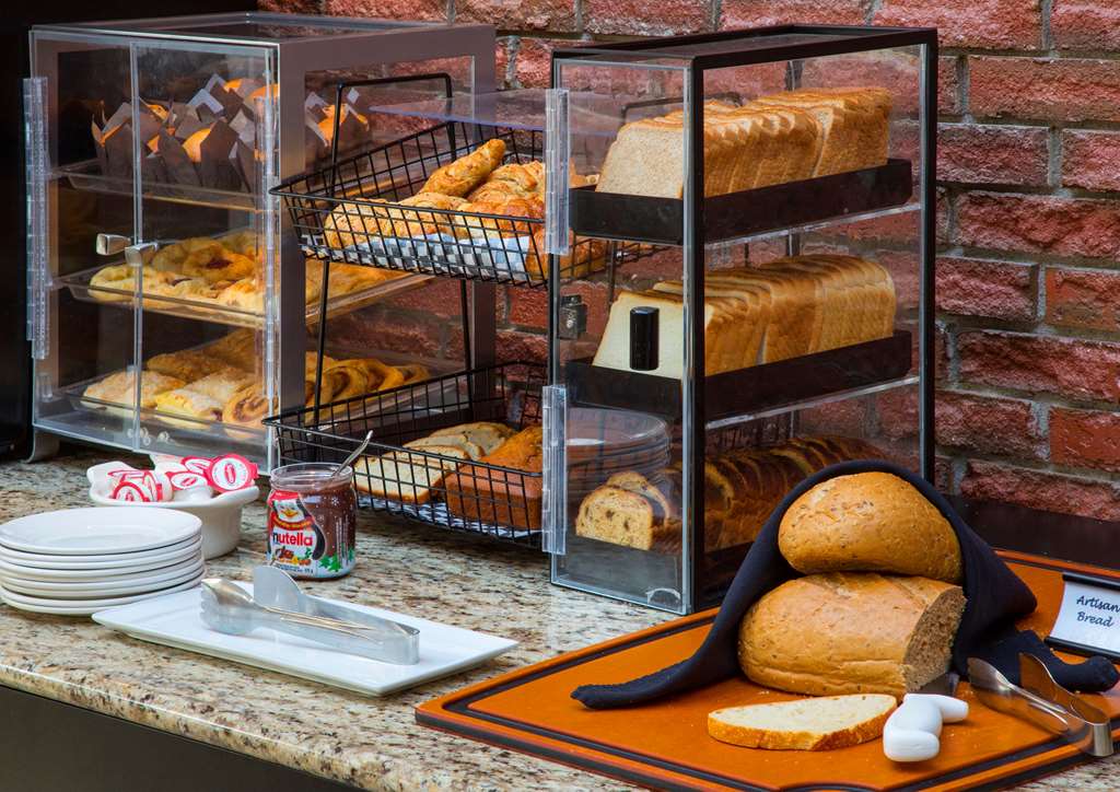 Jasper Inn & Suites by INNhotels by null