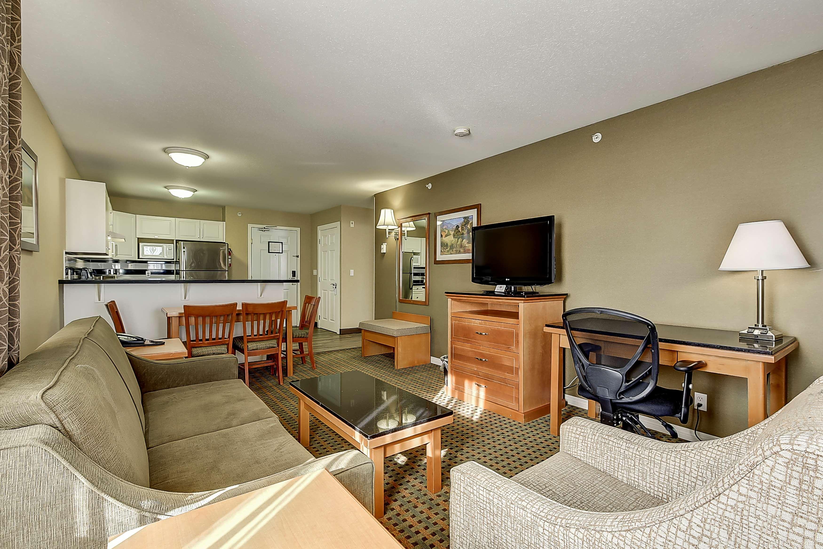 Best Western Plus Osoyoos Hotel & Suites