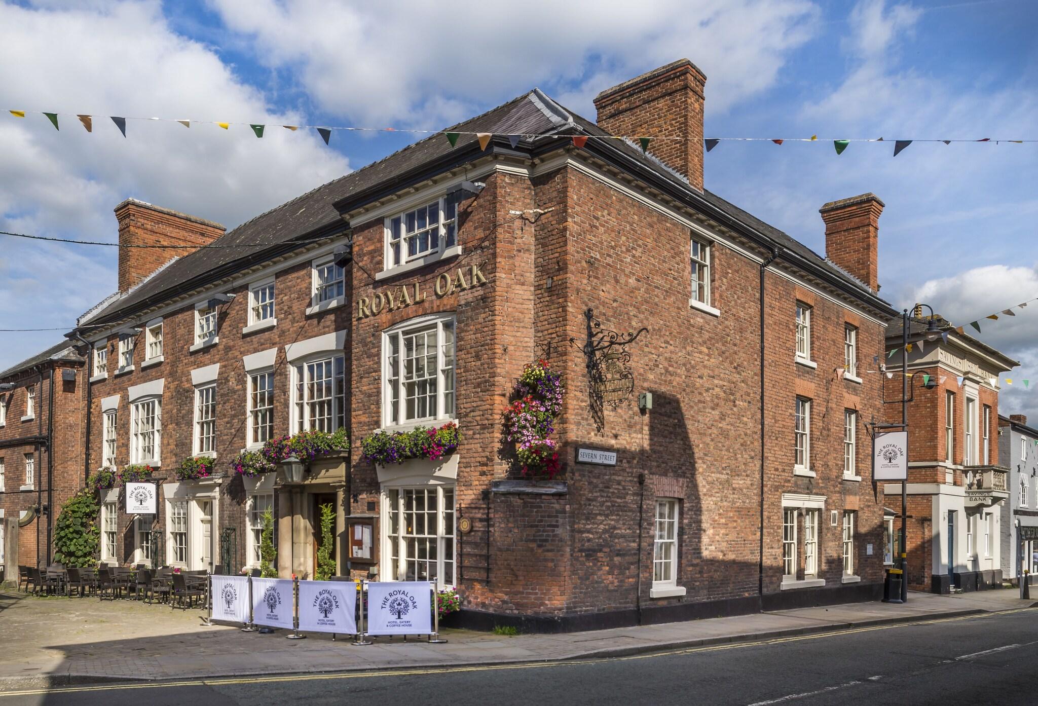 Royal Oak Hotel