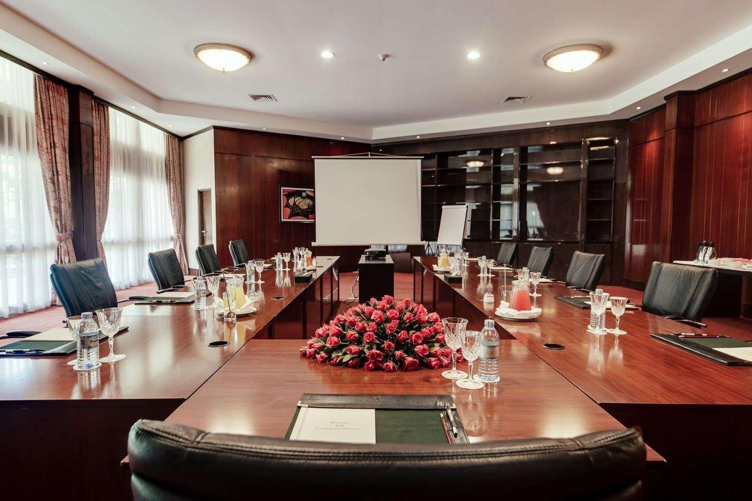 Kampala Serena Hotel by null