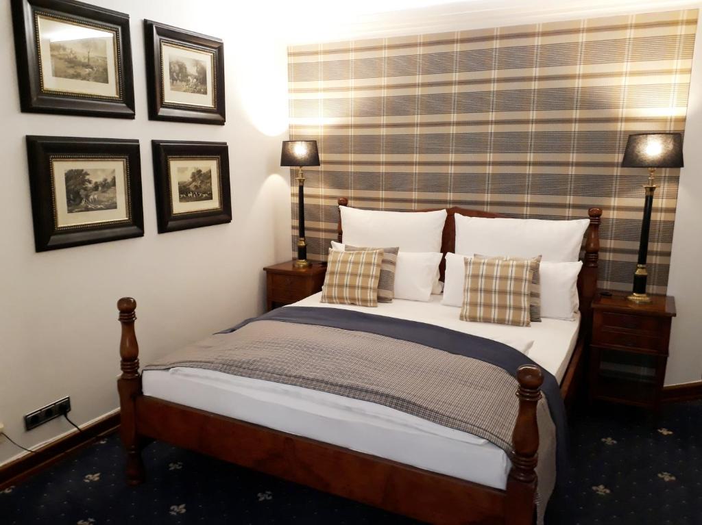 Hotel Windsor by null