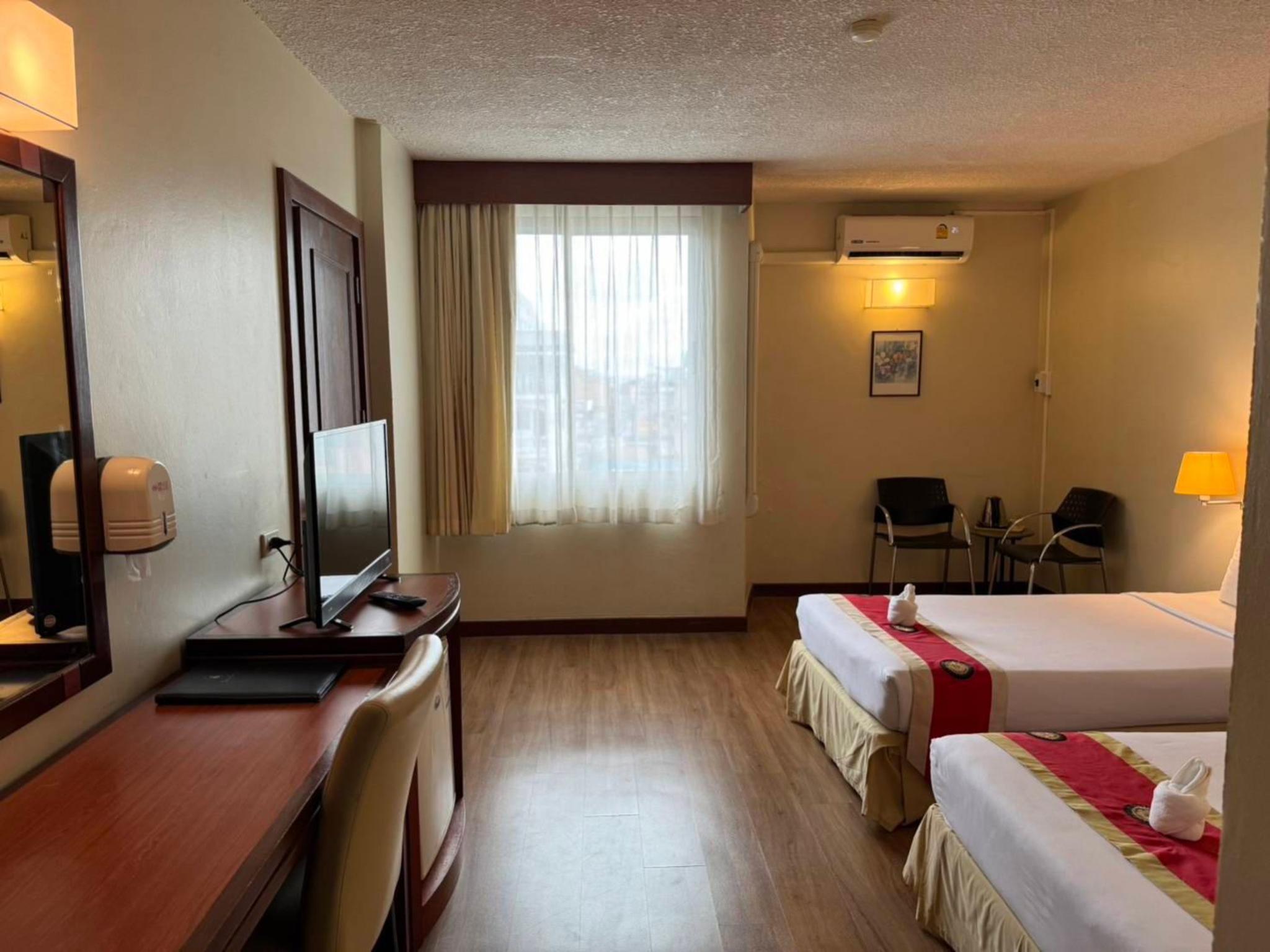 Hadyai Golden Crown Hotel