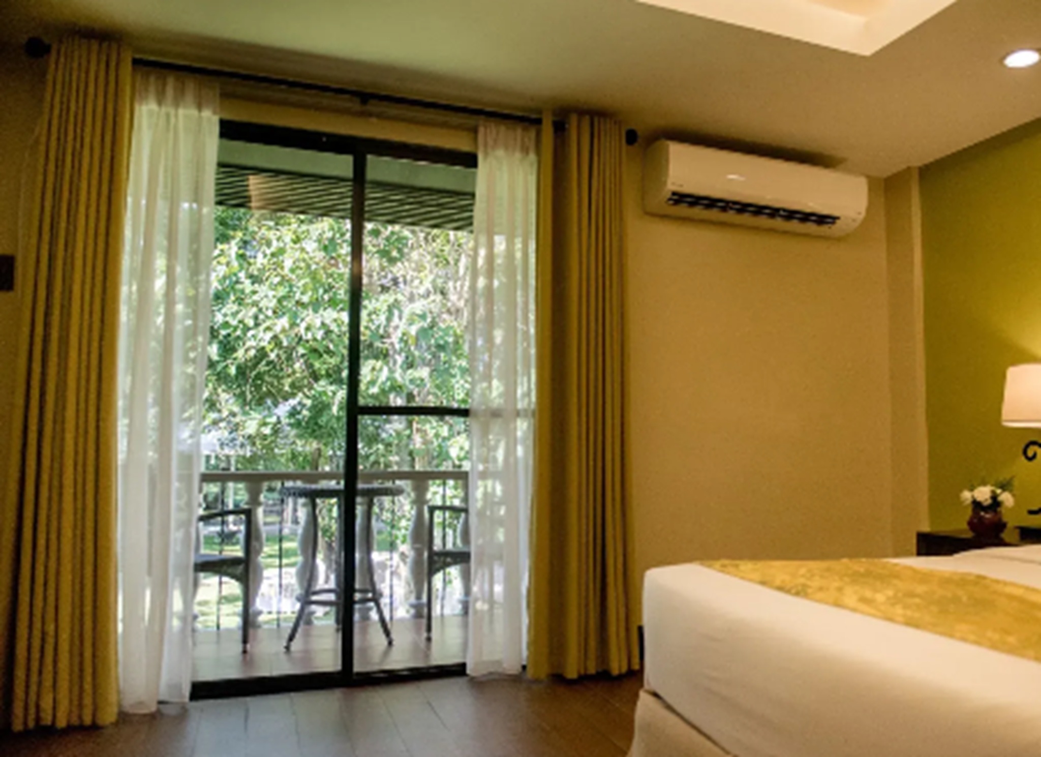 Montebello Villa Hotel by null